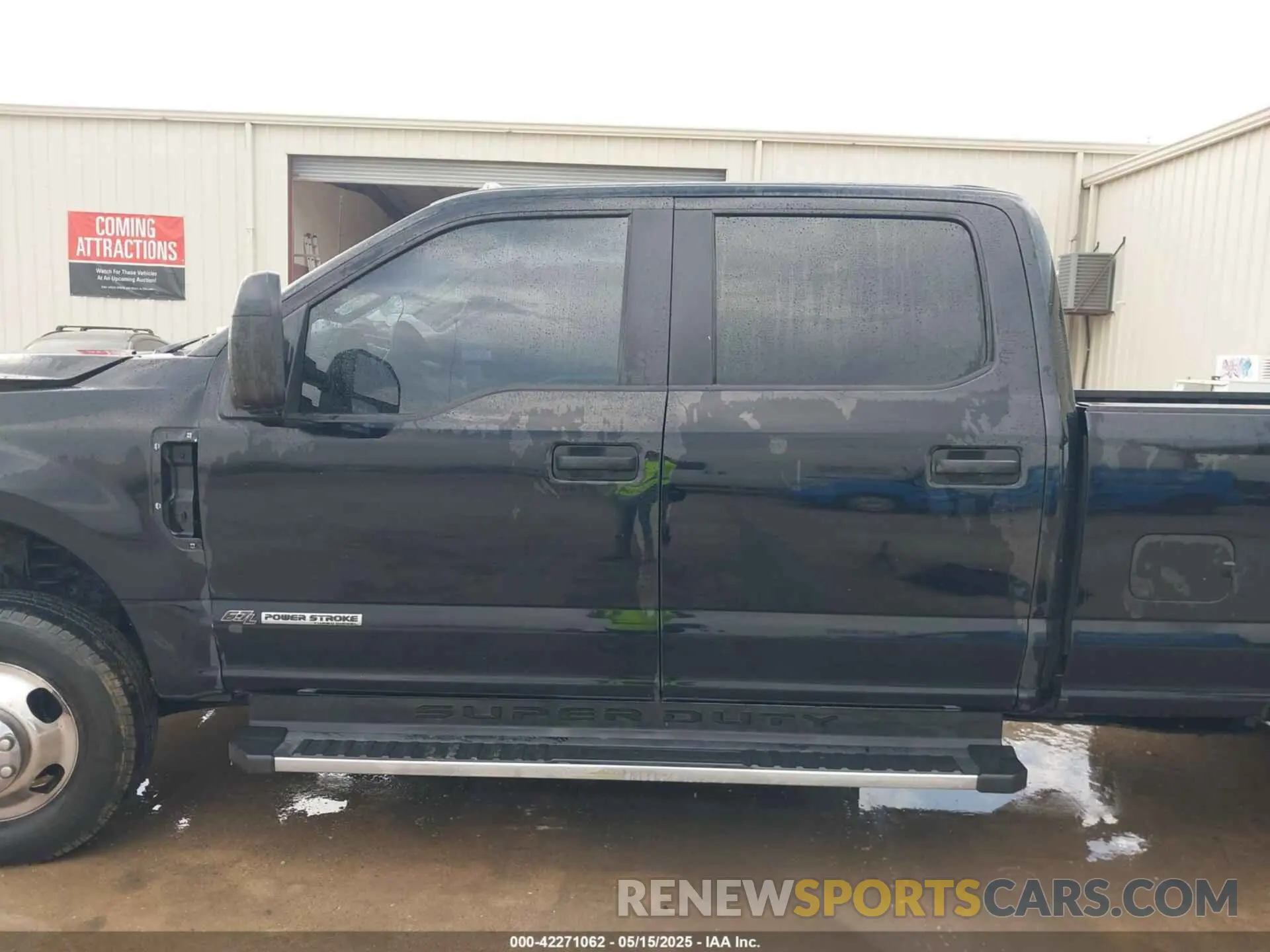14 Photograph of a damaged car 1FT8W3DT2MED39505 FORD F-350 2021