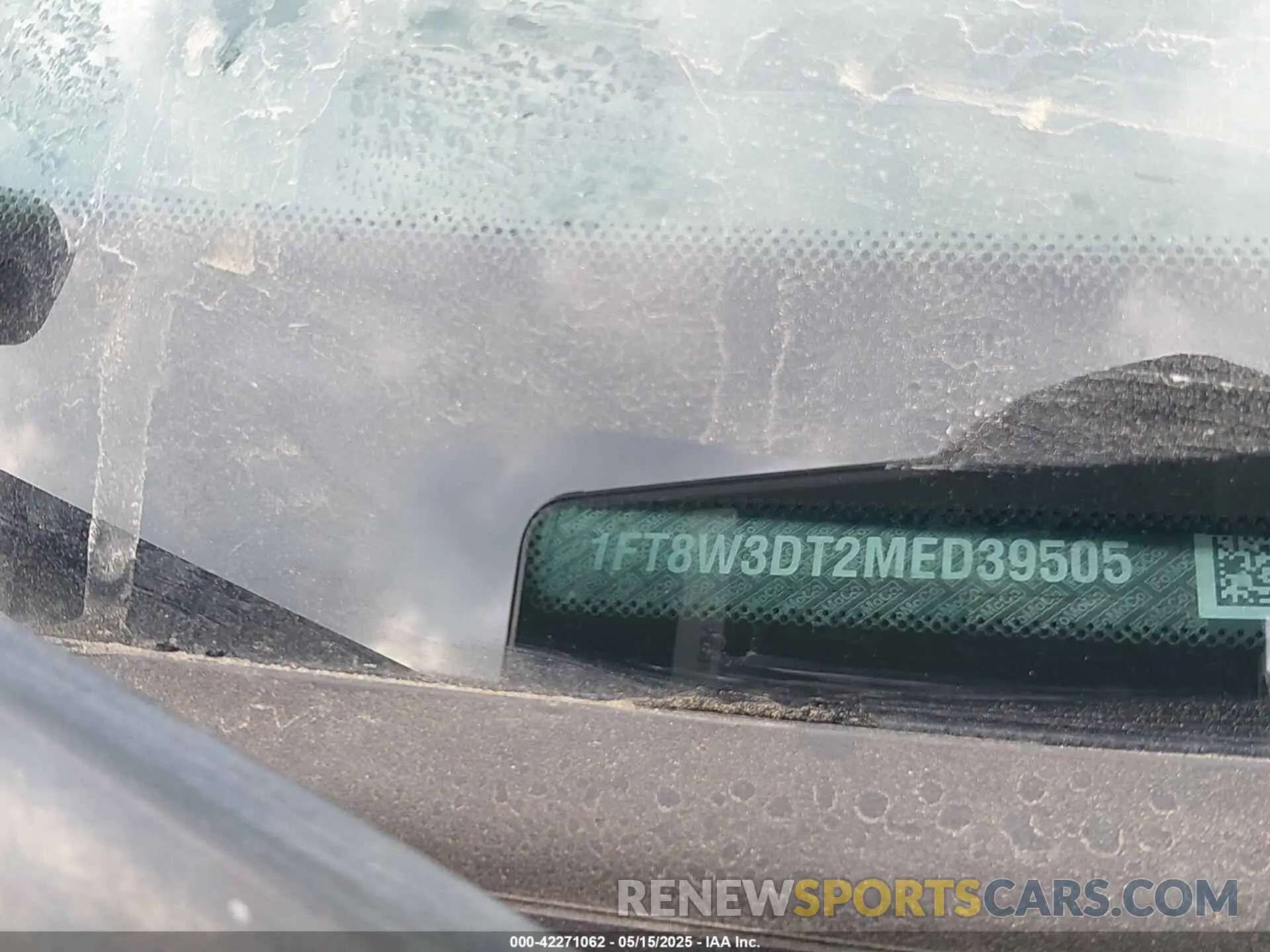 8 Photograph of a damaged car 1FT8W3DT2MED39505 FORD F-350 2021