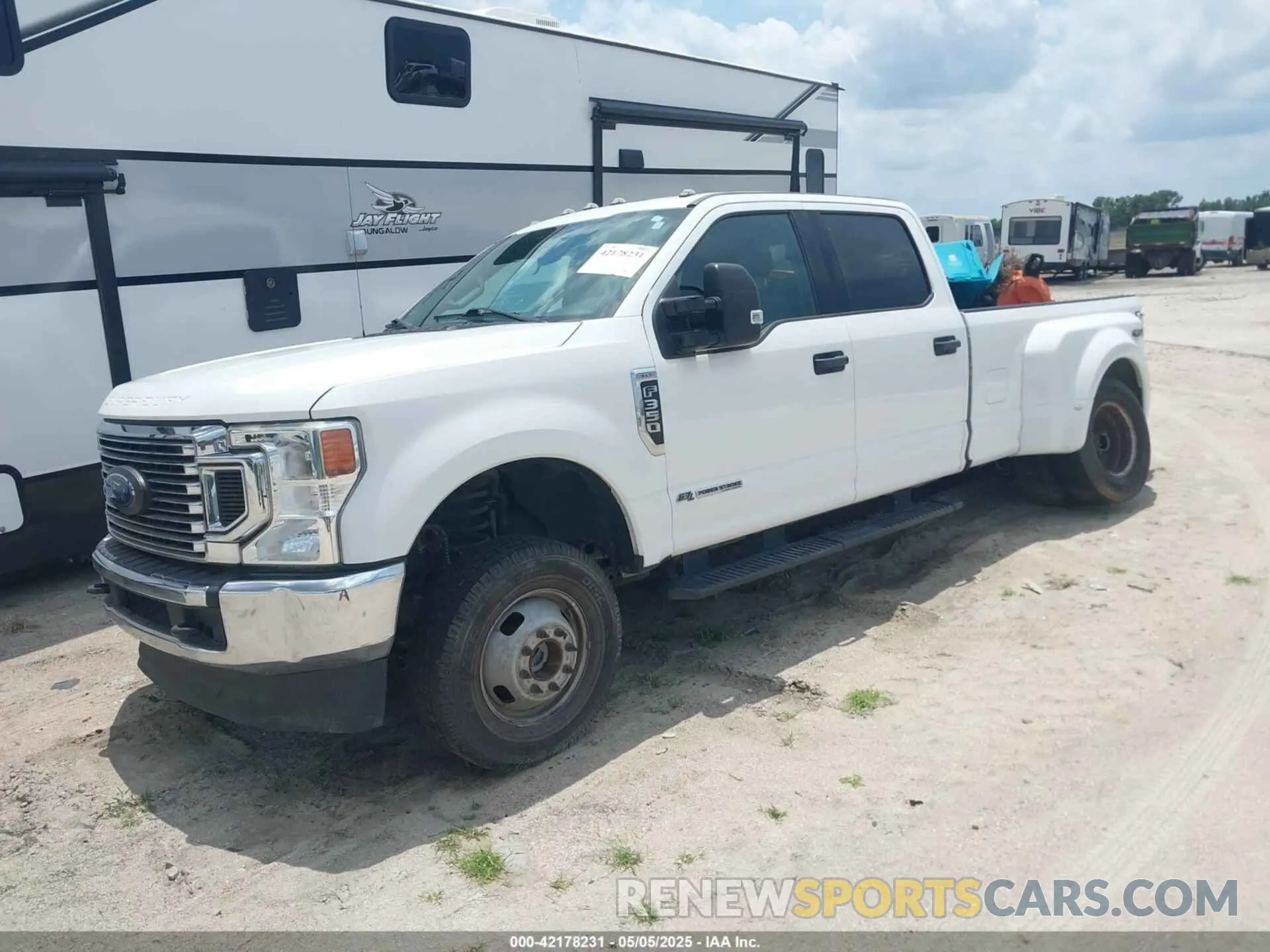 2 Photograph of a damaged car 1FT8W3DT5MED03260 FORD F-350 2021
