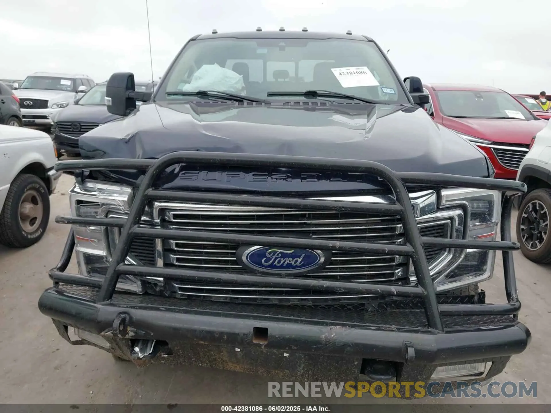 11 Photograph of a damaged car 1FT8W3DT8MEC05842 FORD F-350 2021