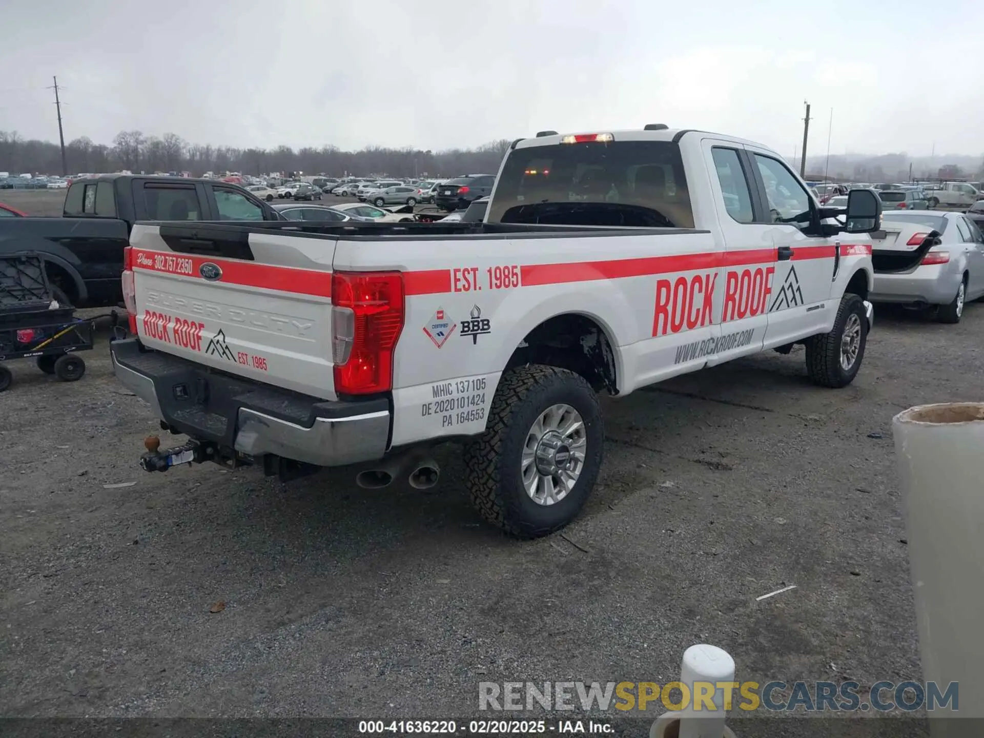 4 Photograph of a damaged car 1FT8X3BT7MEC86834 FORD F-350 2021