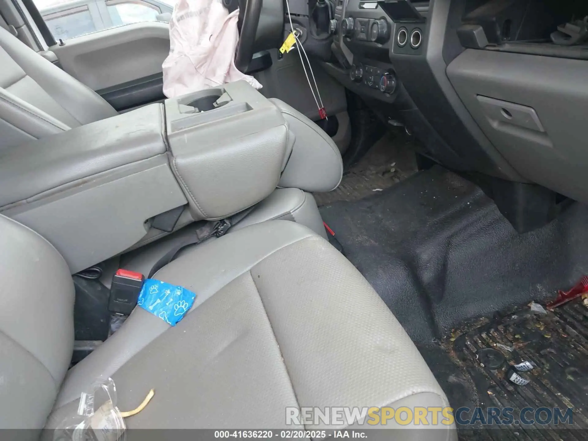 5 Photograph of a damaged car 1FT8X3BT7MEC86834 FORD F-350 2021