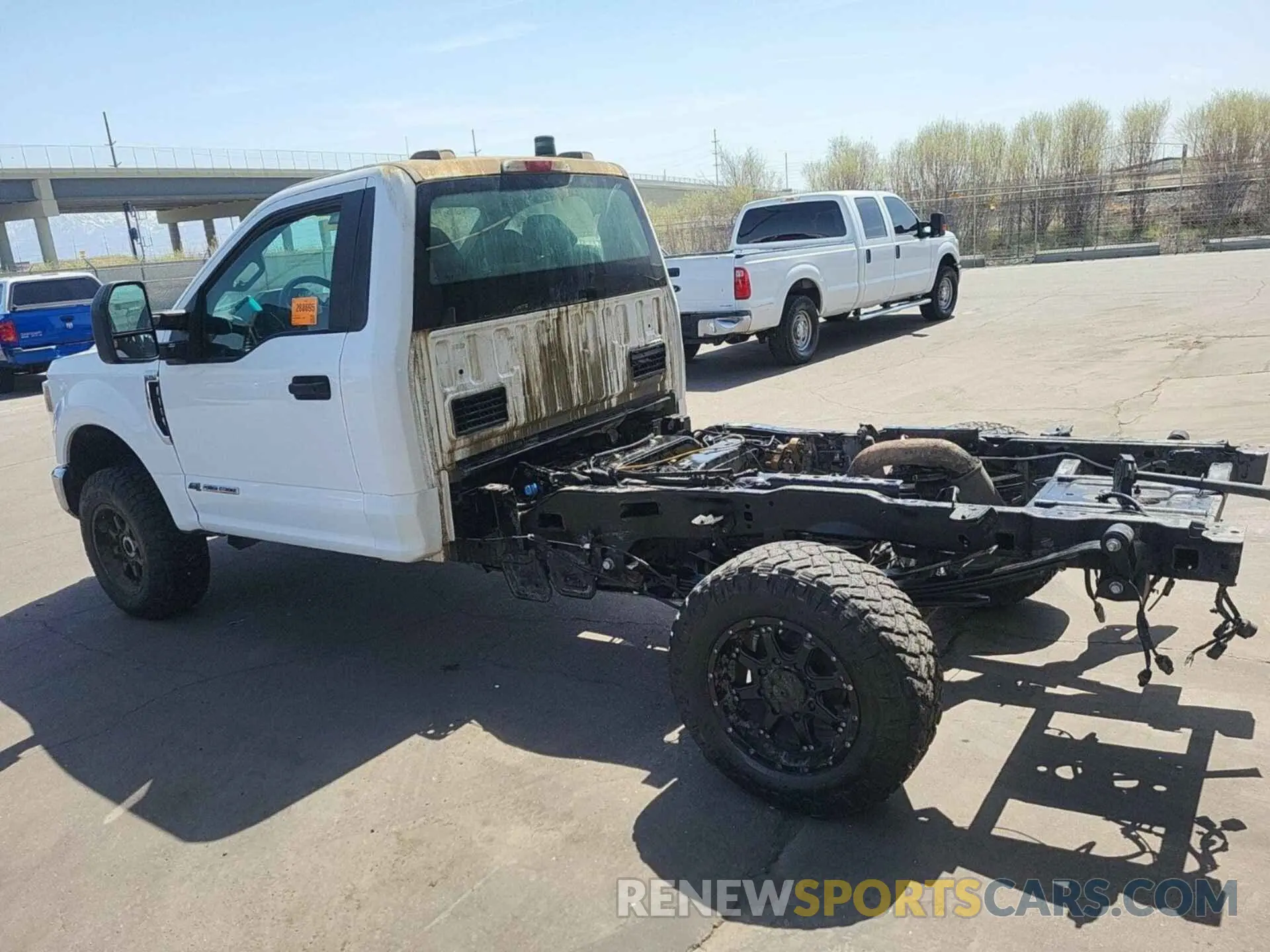 14 Photograph of a damaged car 1FTRF3BT8MEC11986 FORD F-350 2021