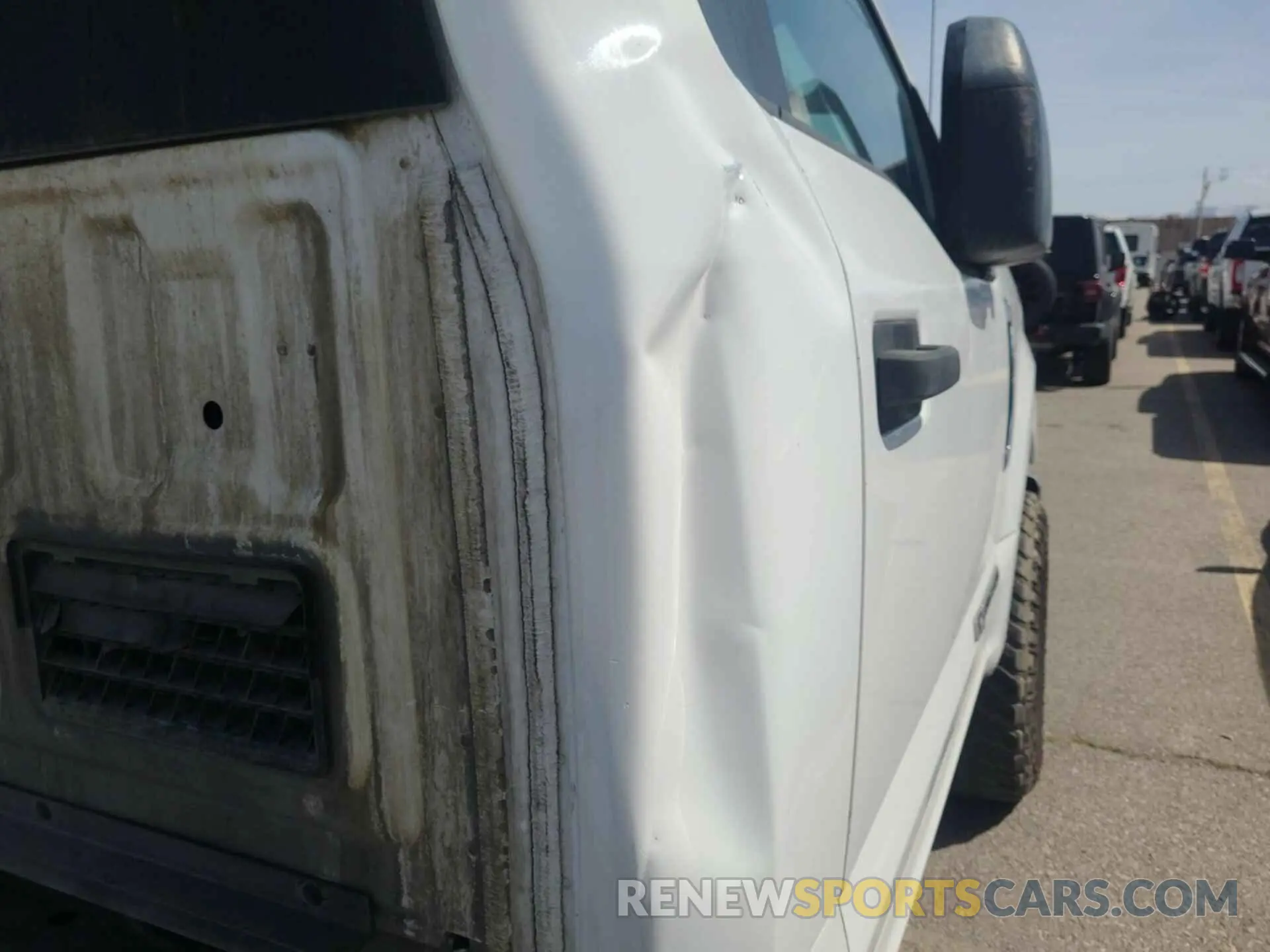 24 Photograph of a damaged car 1FTRF3BT8MEC11986 FORD F-350 2021