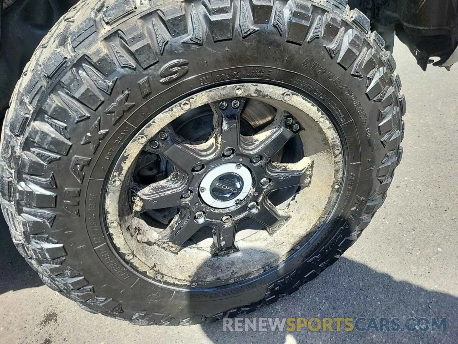 26 Photograph of a damaged car 1FTRF3BT8MEC11986 FORD F-350 2021