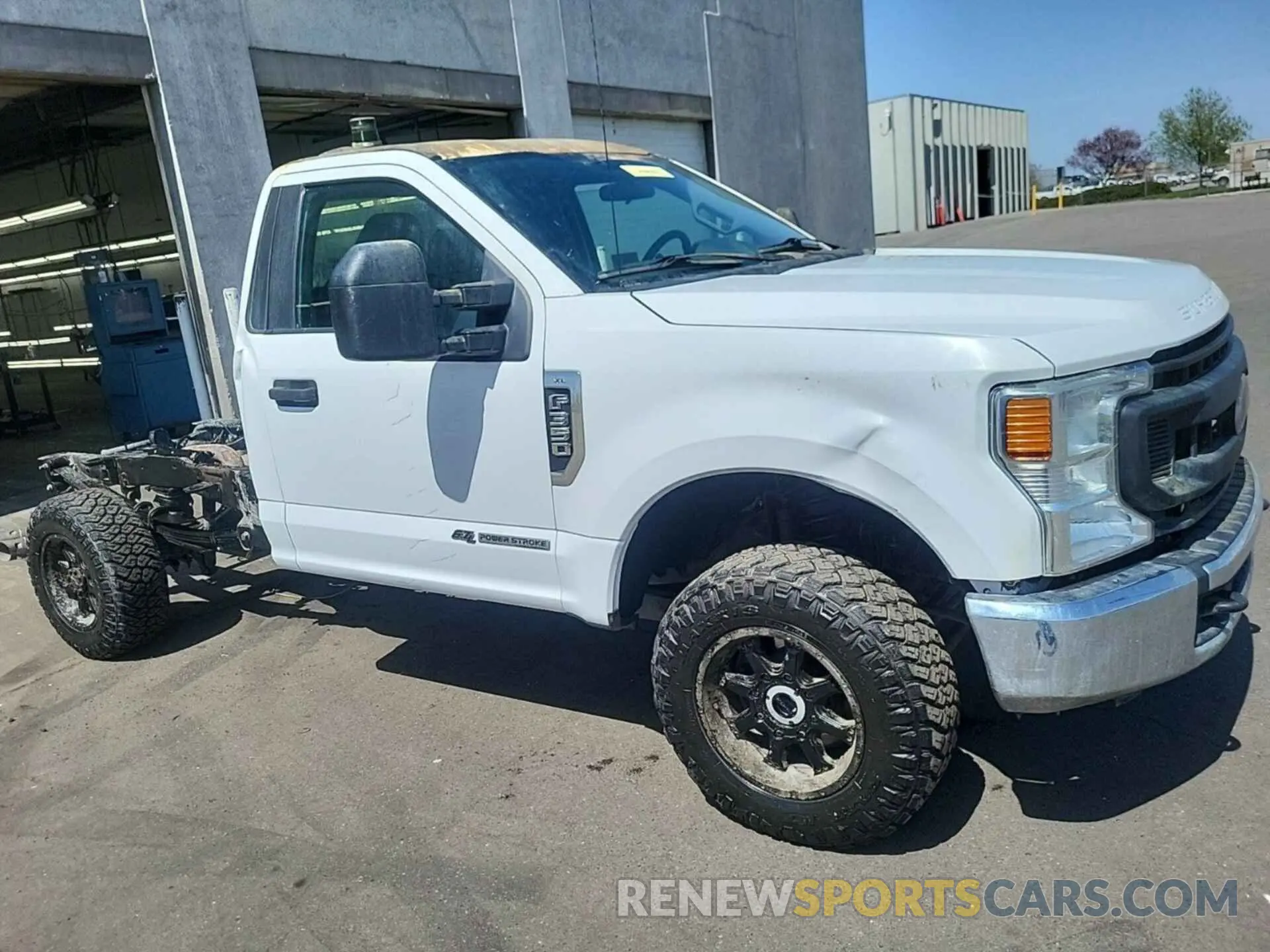 30 Photograph of a damaged car 1FTRF3BT8MEC11986 FORD F-350 2021