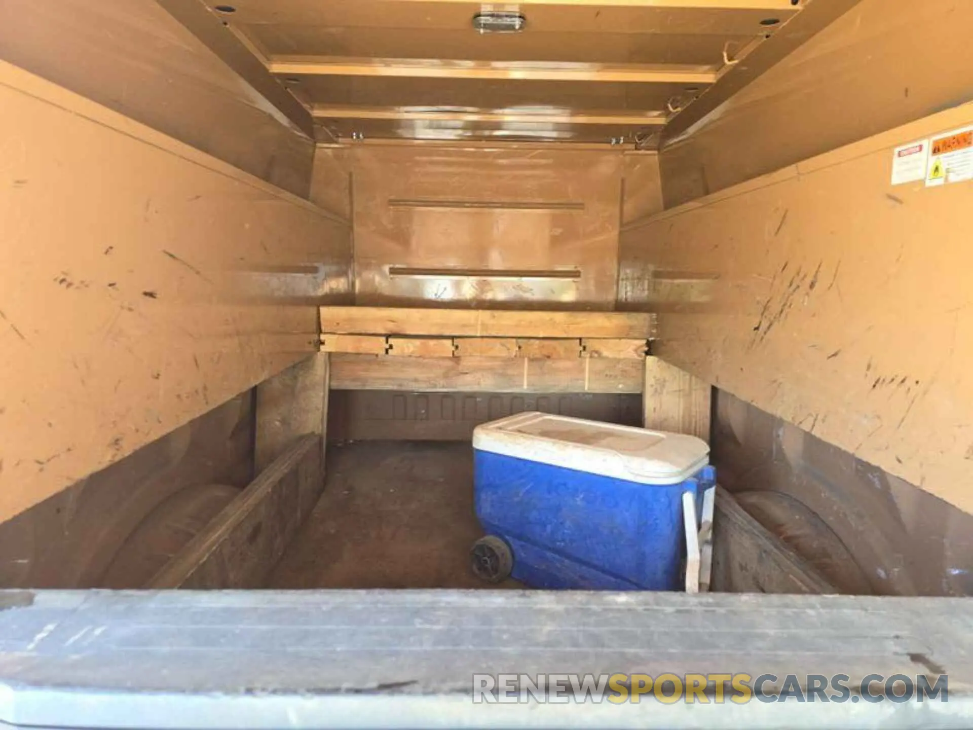 19 Photograph of a damaged car 1FT8W3A6XNED92095 FORD F-350 2022