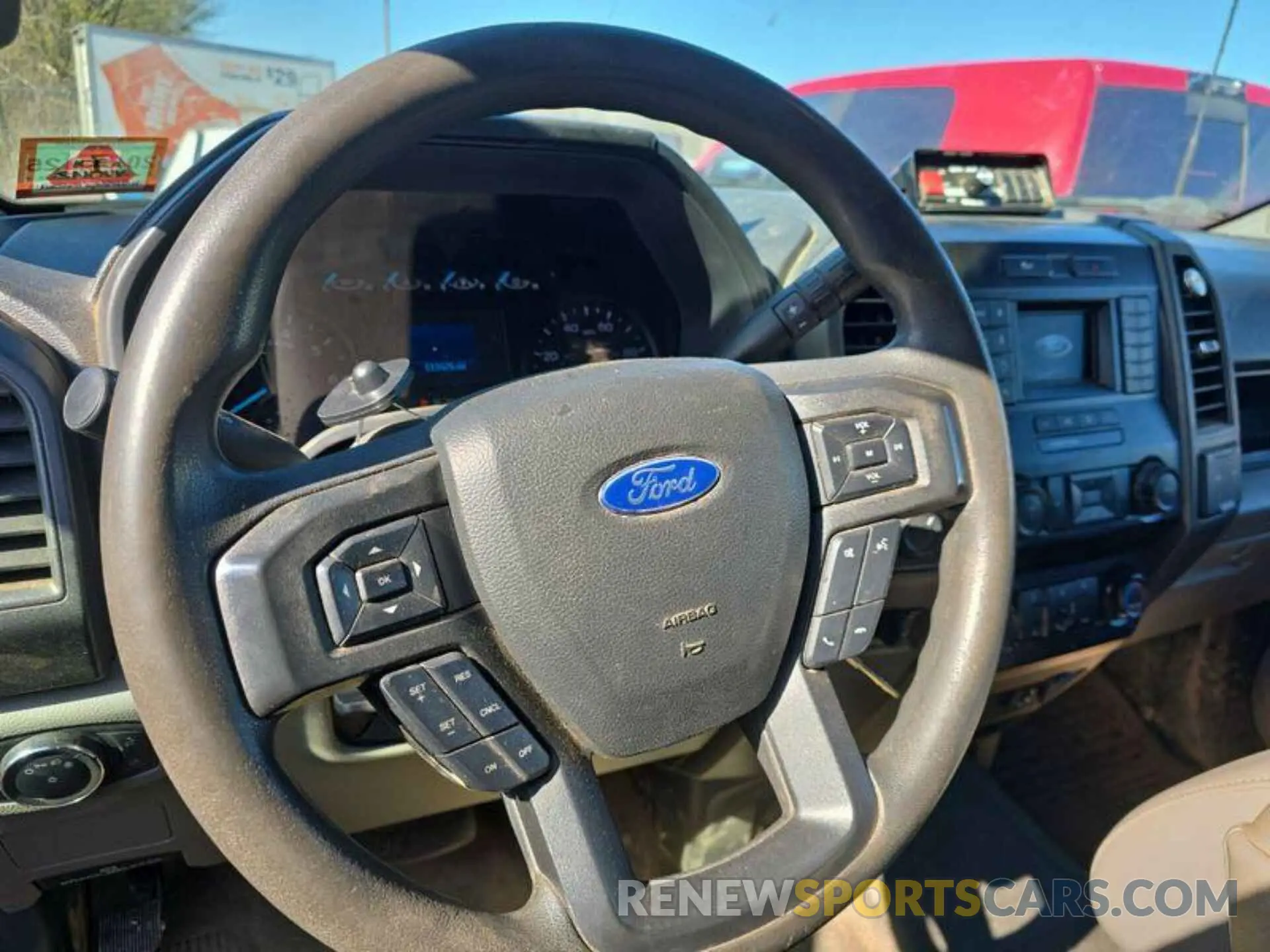 22 Photograph of a damaged car 1FT8W3A6XNED92095 FORD F-350 2022