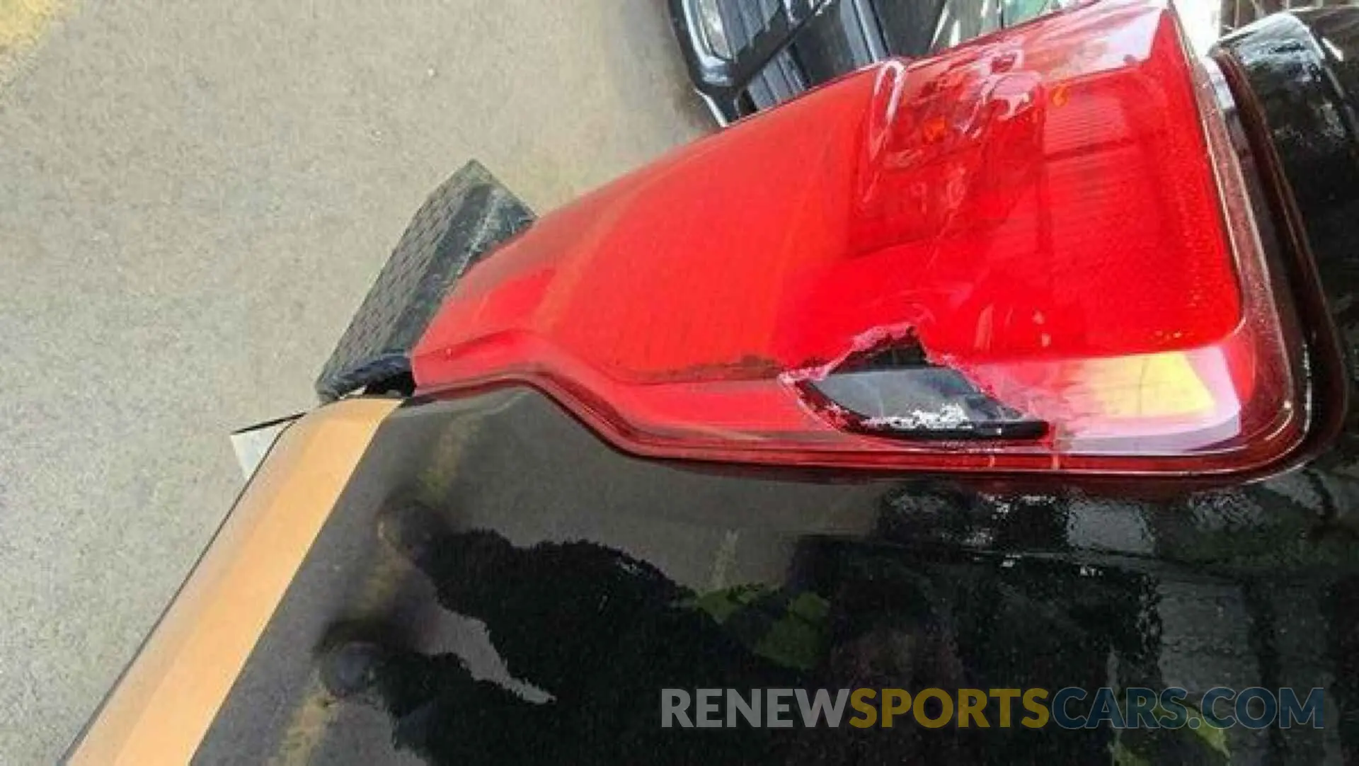 6 Photograph of a damaged car 1FT8W3A6XNED92095 FORD F-350 2022