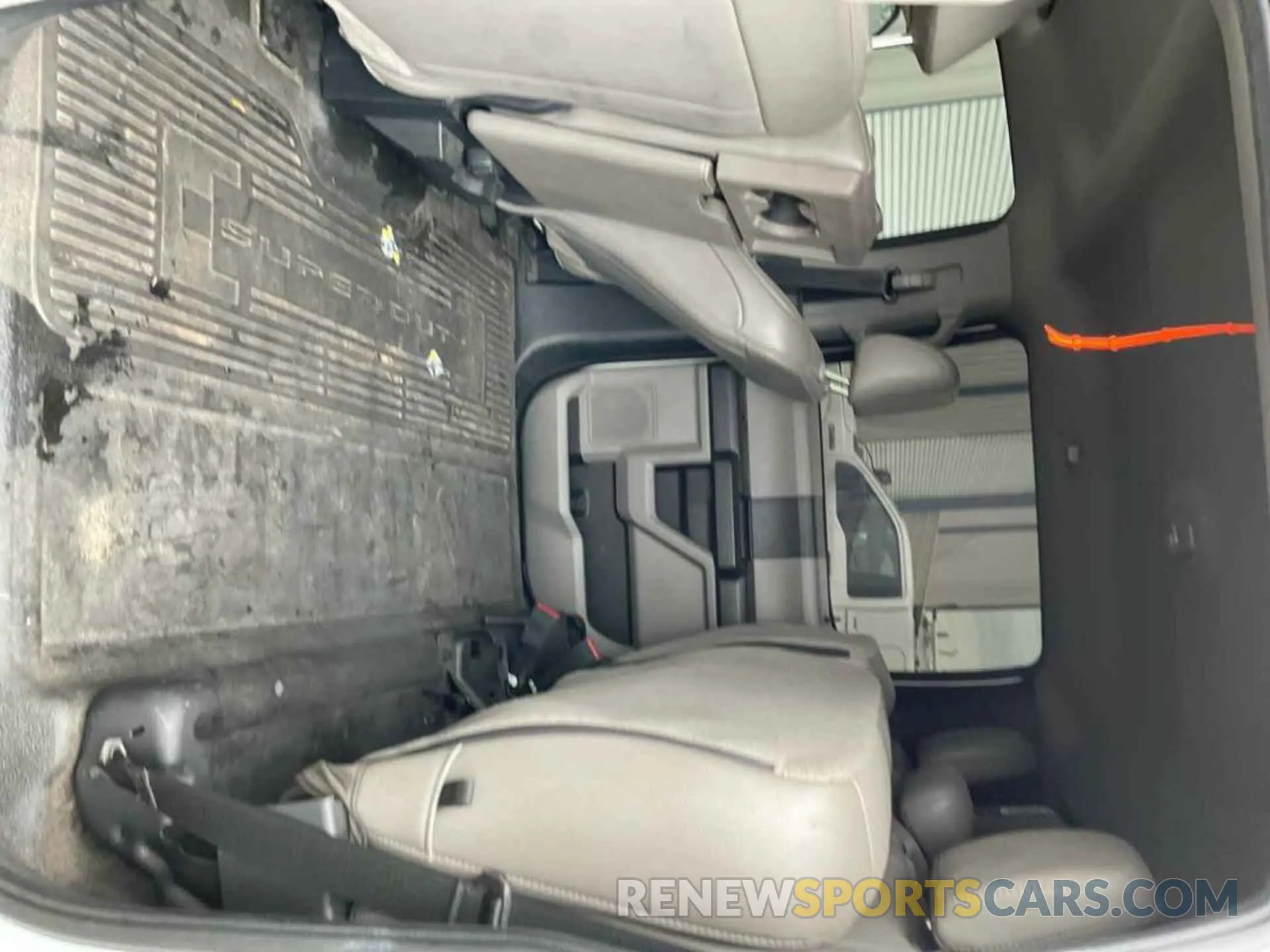 20 Photograph of a damaged car 1FT8W3BN0NED28105 FORD F-350 2022