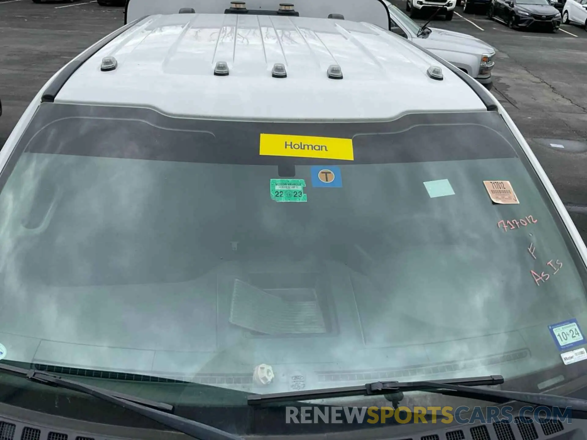 6 Photograph of a damaged car 1FT8W3BN0NED28105 FORD F-350 2022