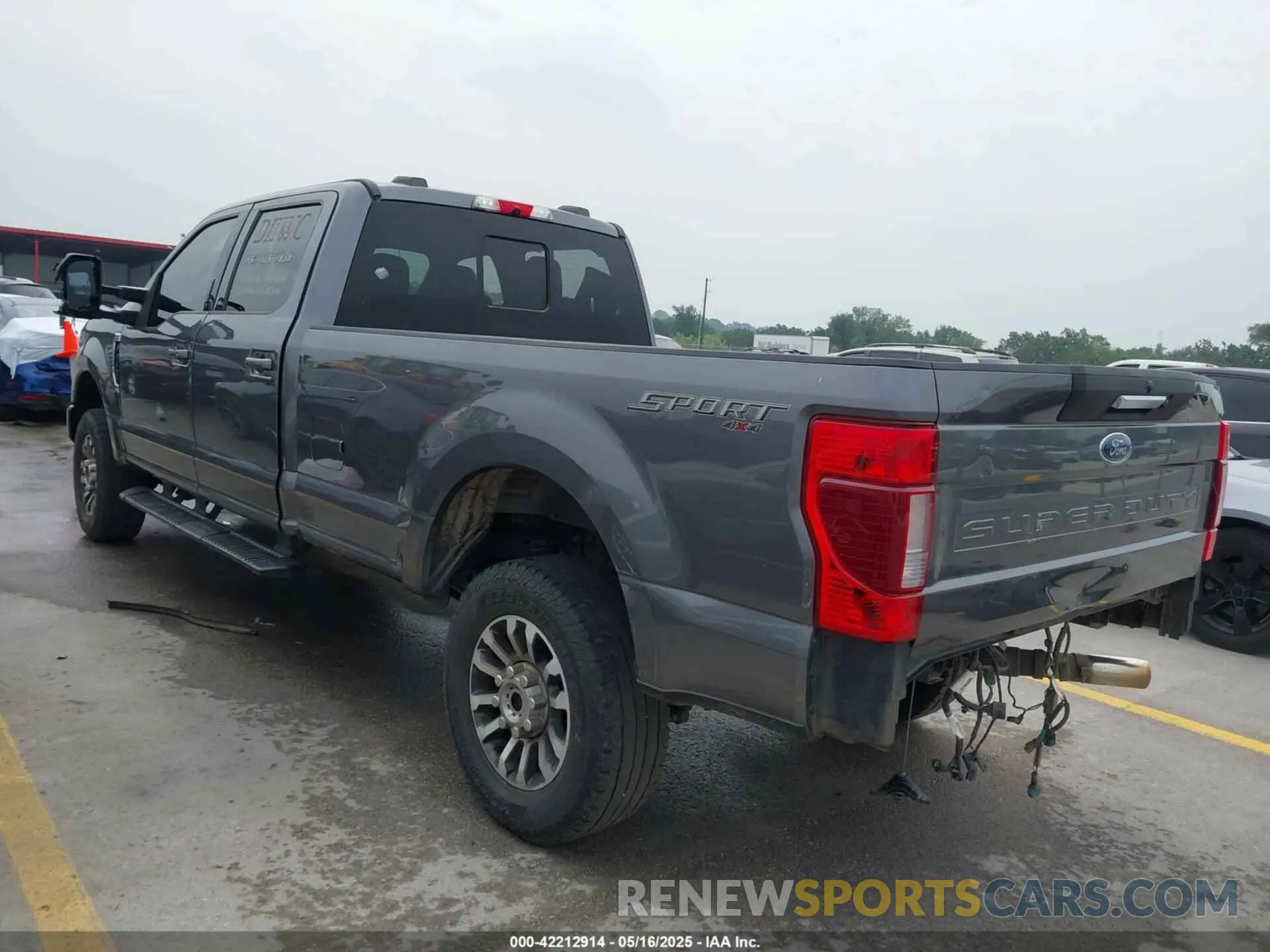 3 Photograph of a damaged car 1FT8W3BN2NEC25025 FORD F-350 2022