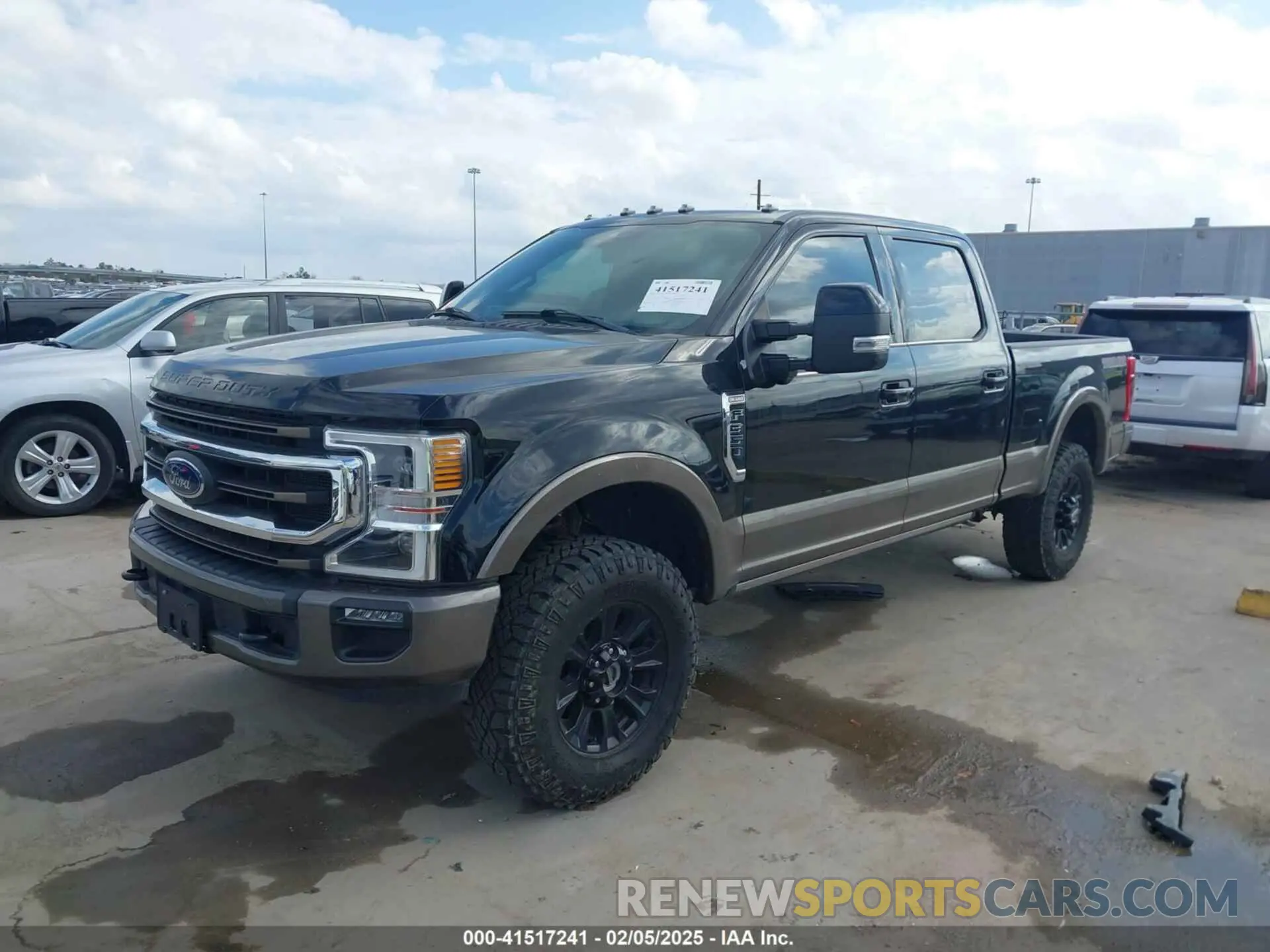 2 Photograph of a damaged car 1FT8W3BN5NEC10132 FORD F-350 2022