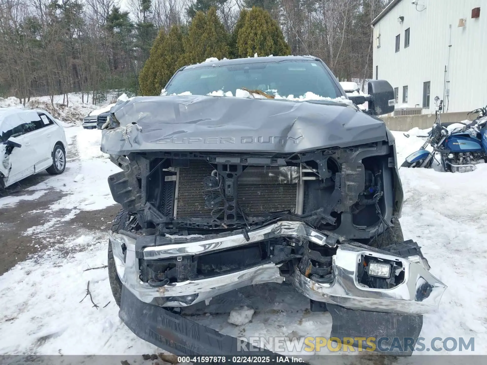 12 Photograph of a damaged car 1FT8W3BN8NEC76657 FORD F-350 2022