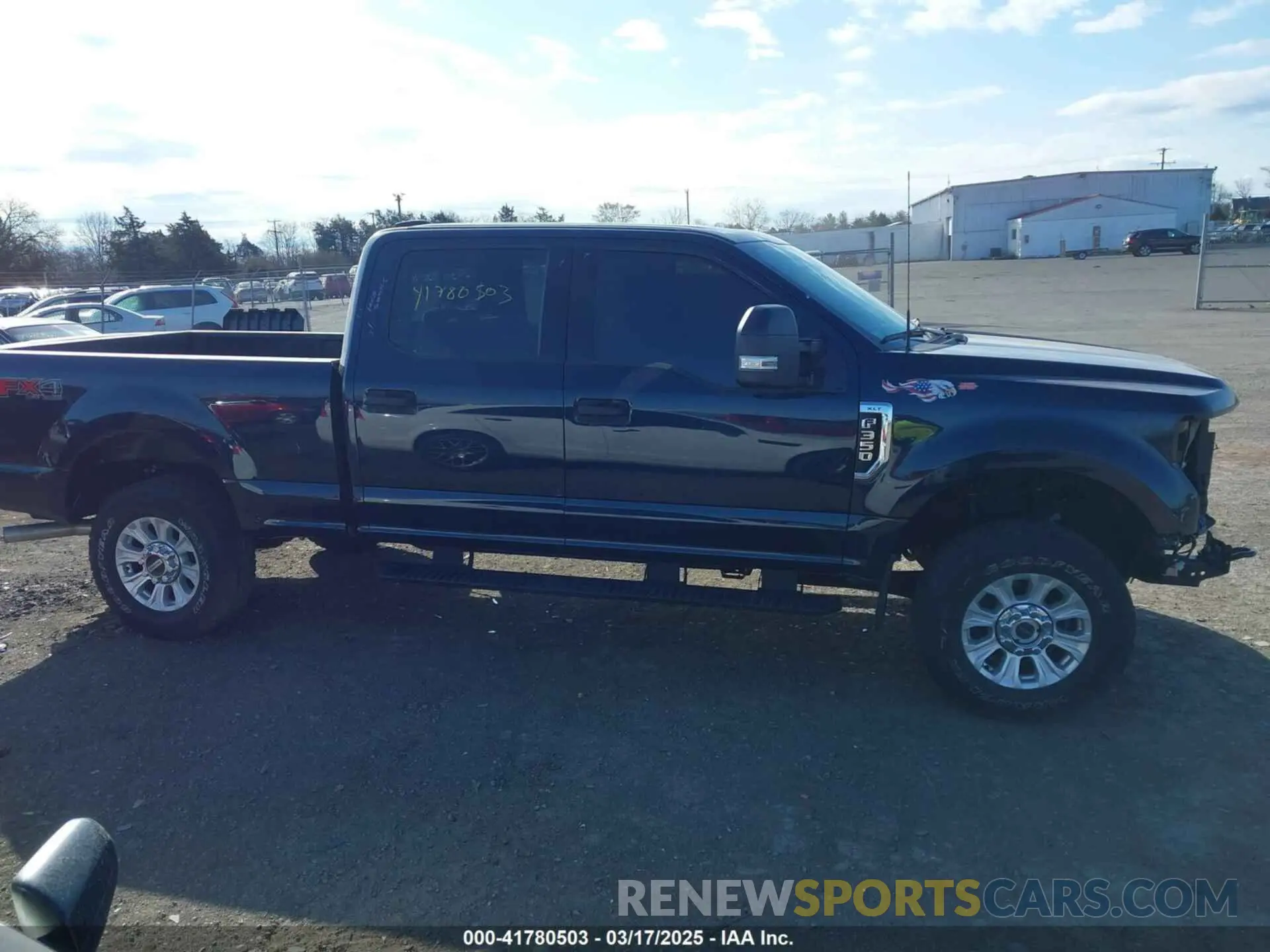 14 Photograph of a damaged car 1FT8W3BN8NEE33491 FORD F-350 2022