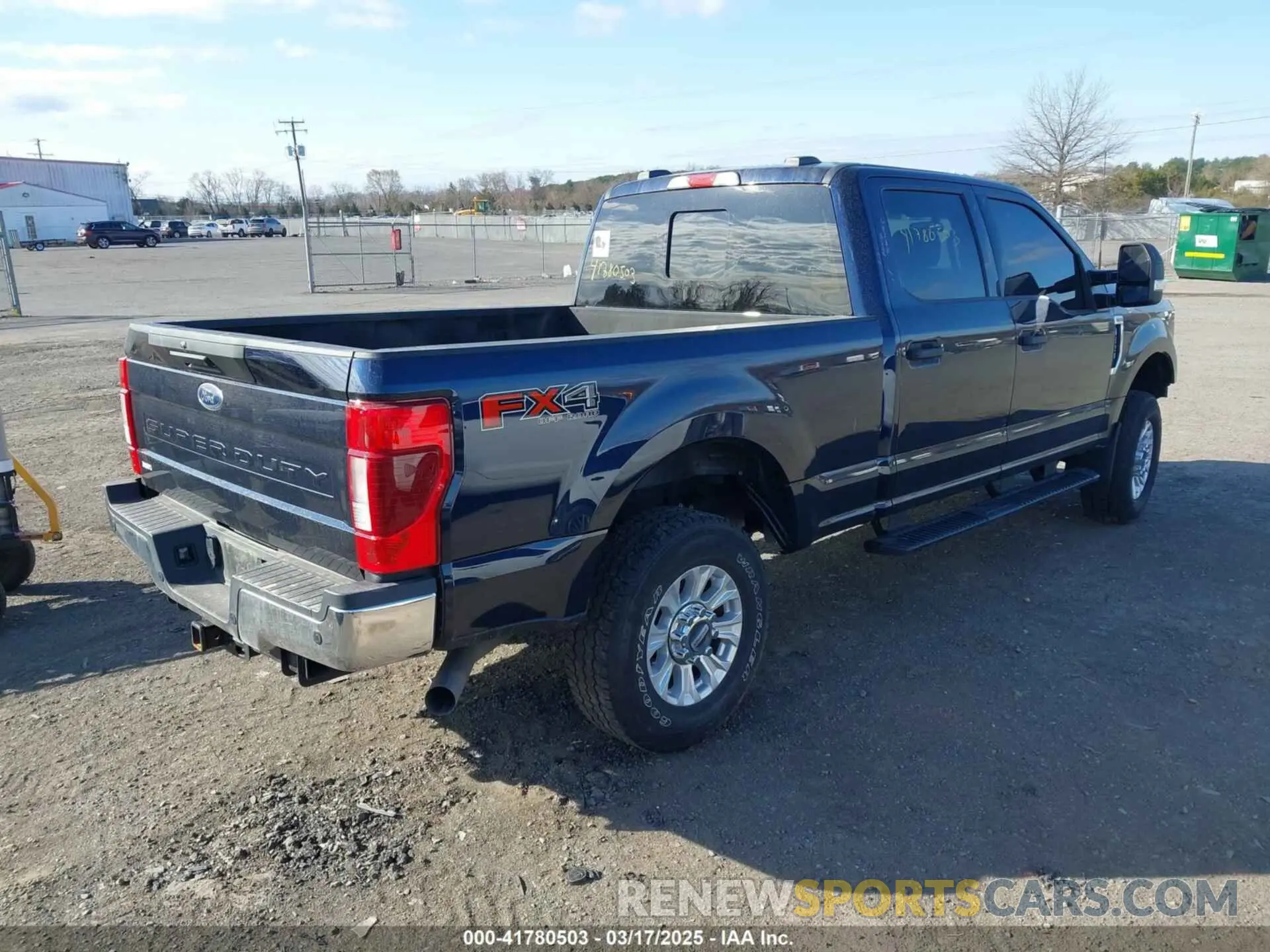 4 Photograph of a damaged car 1FT8W3BN8NEE33491 FORD F-350 2022