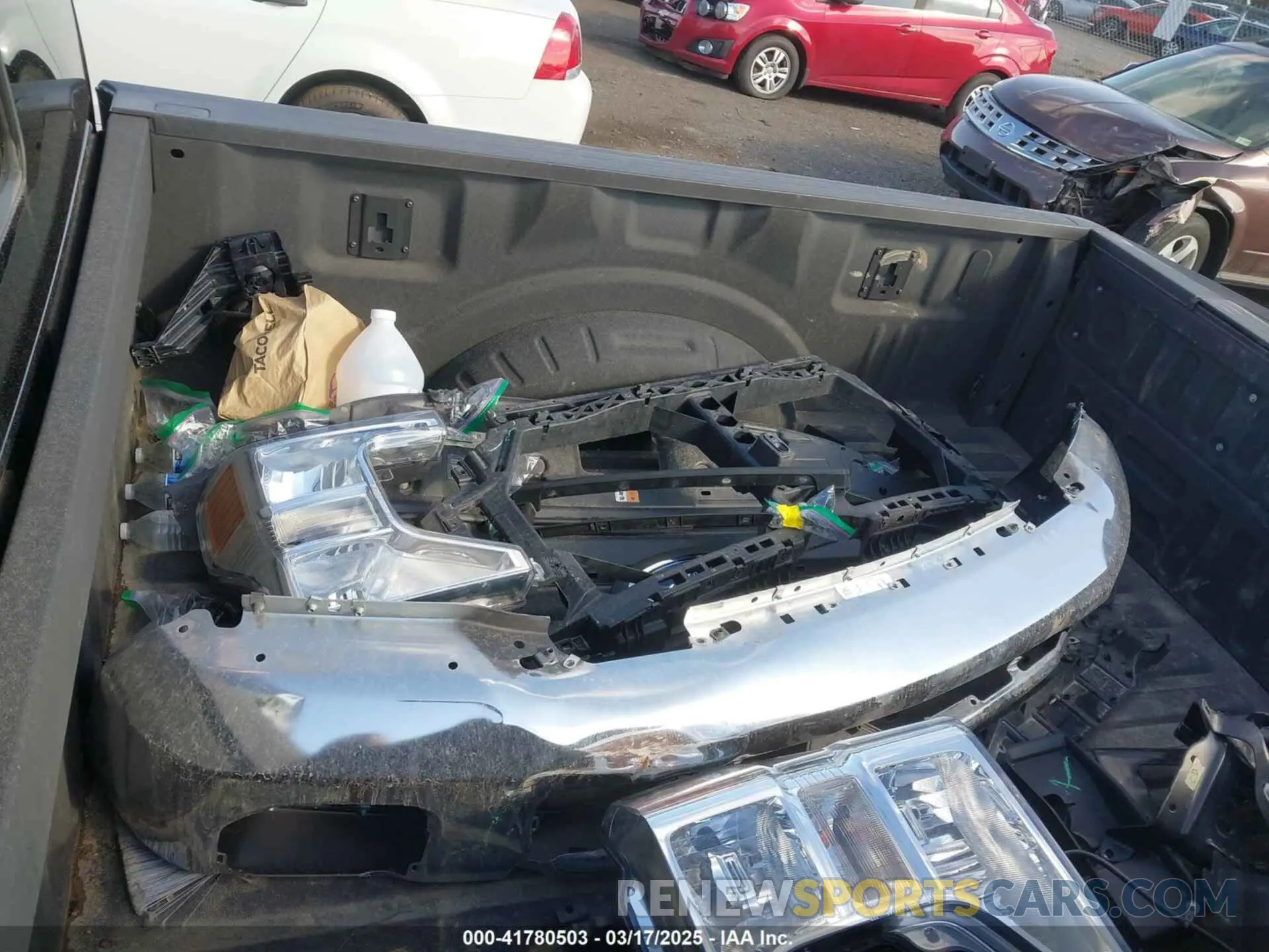 6 Photograph of a damaged car 1FT8W3BN8NEE33491 FORD F-350 2022