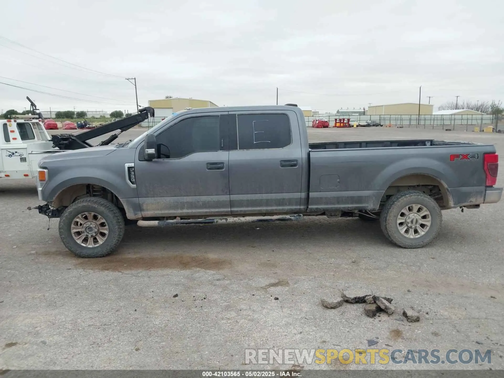 14 Photograph of a damaged car 1FT8W3BNXNED13708 FORD F-350 2022