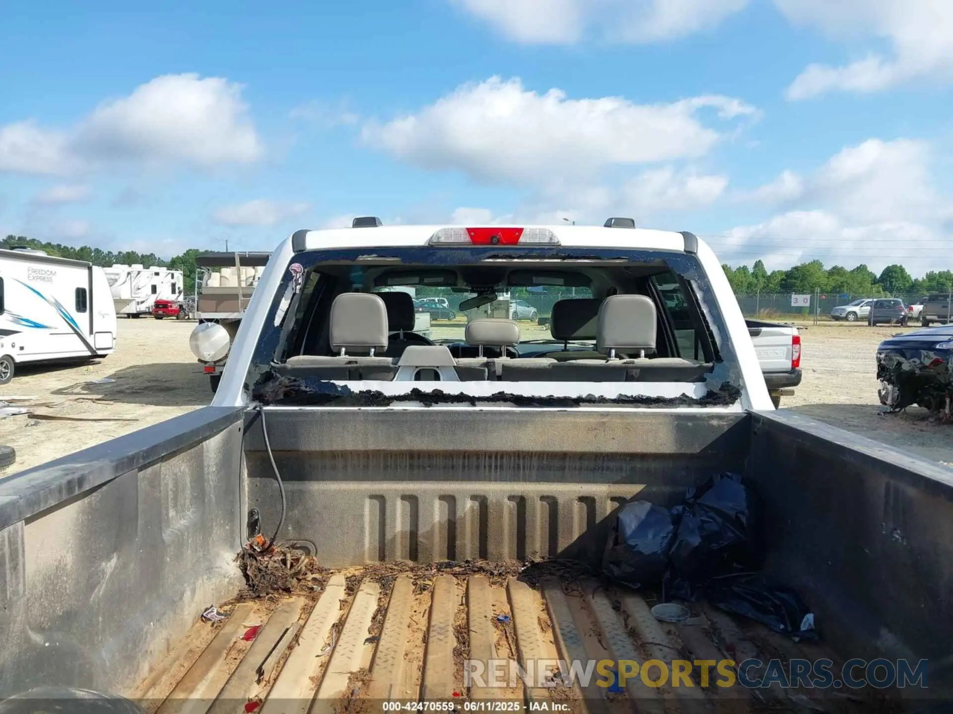 20 Photograph of a damaged car 1FT8W3BT2NEC05114 FORD F-350 2022