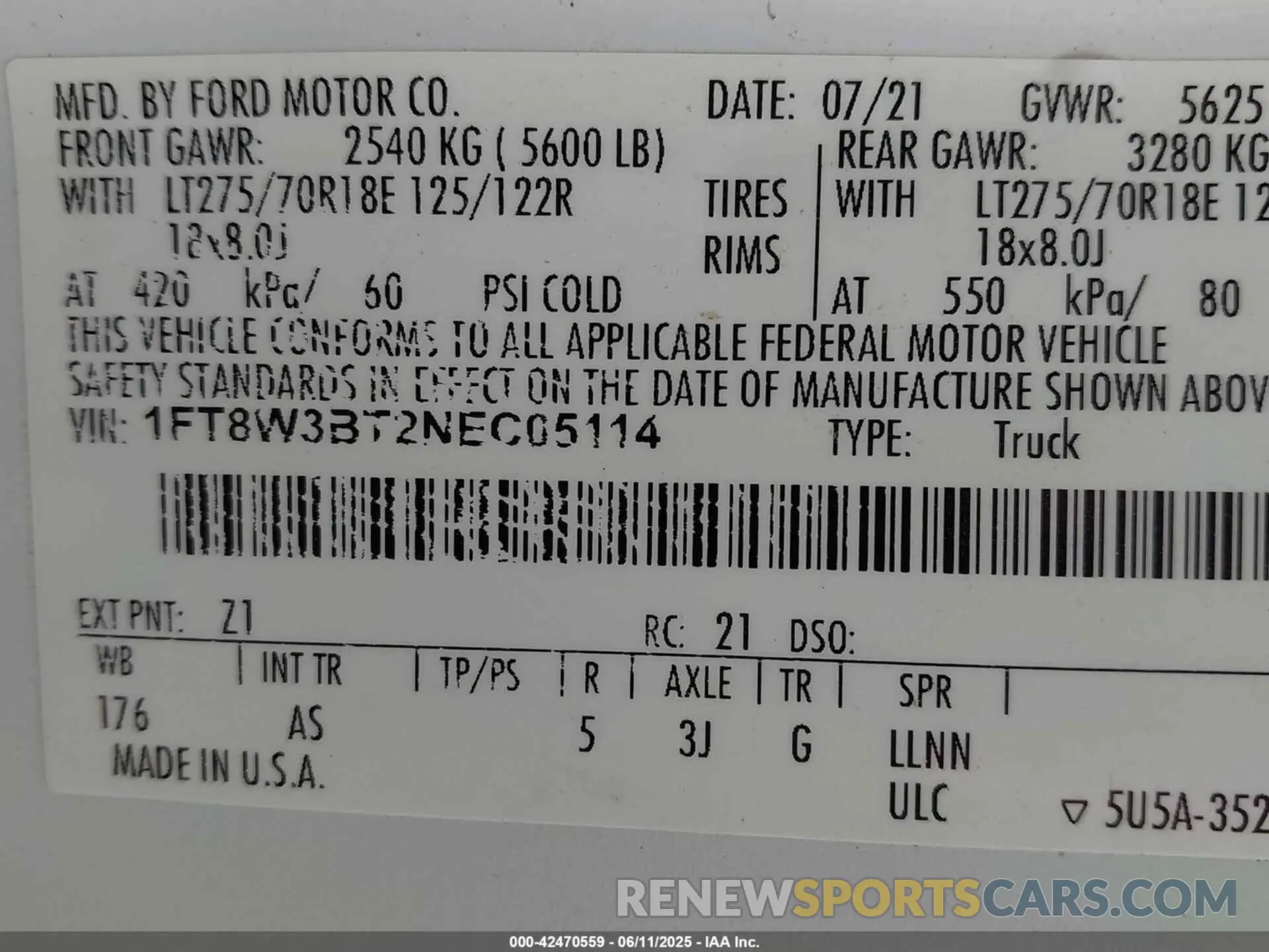 8 Photograph of a damaged car 1FT8W3BT2NEC05114 FORD F-350 2022
