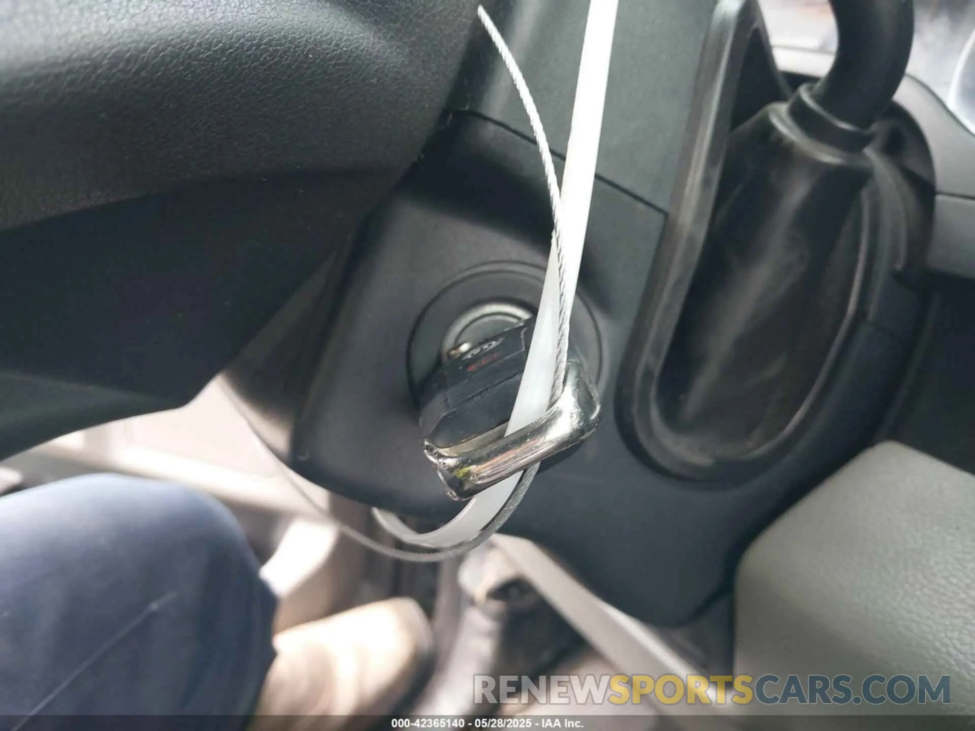 10 Photograph of a damaged car 1FT8W3BT2NED83427 FORD F-350 2022