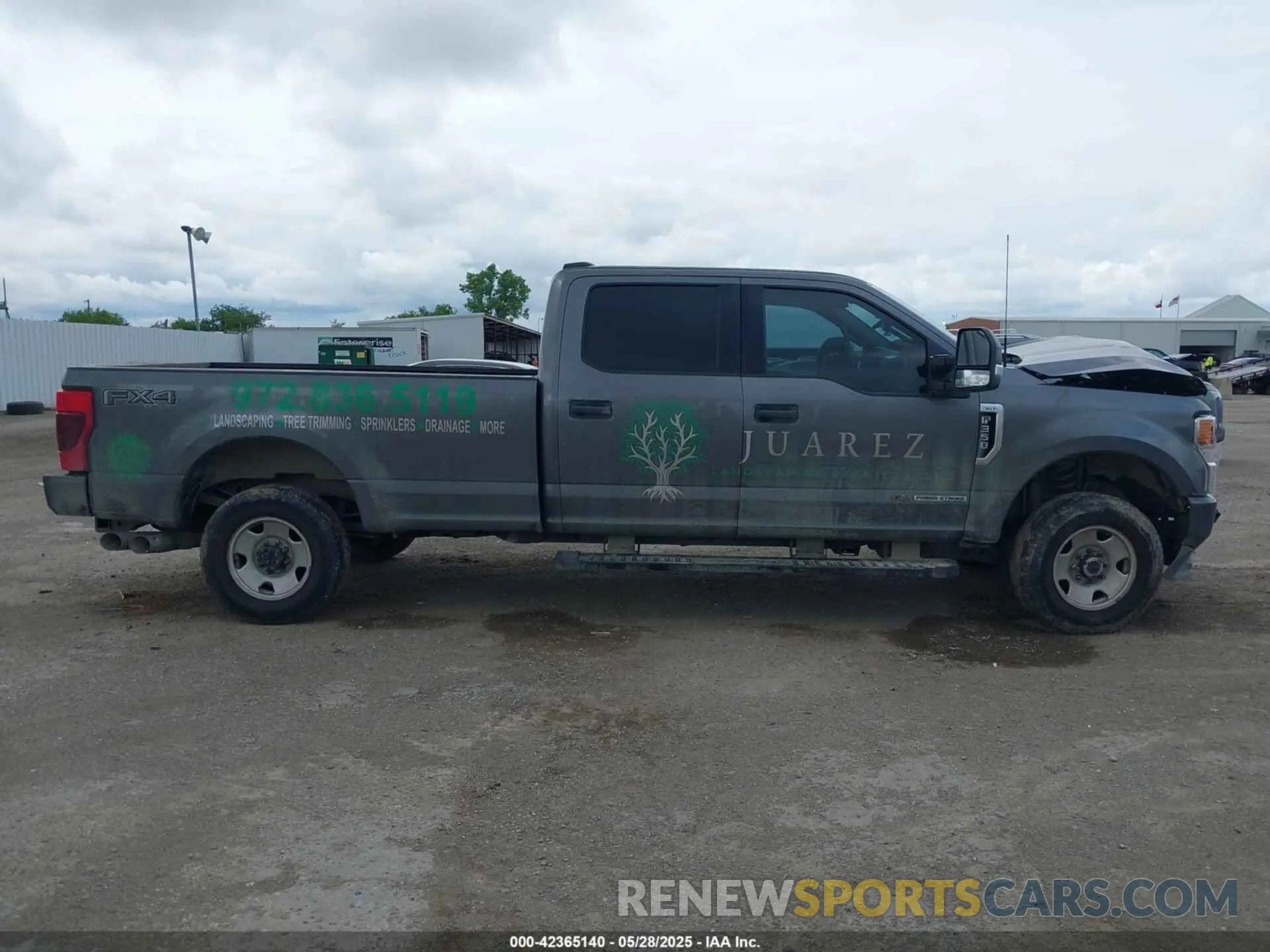 13 Photograph of a damaged car 1FT8W3BT2NED83427 FORD F-350 2022