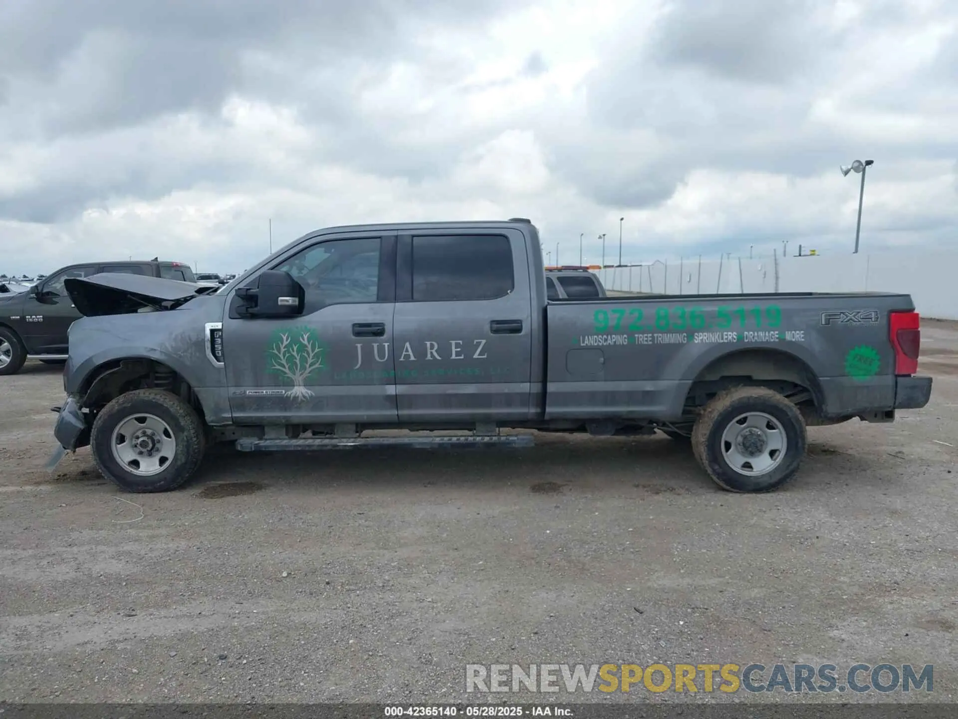 14 Photograph of a damaged car 1FT8W3BT2NED83427 FORD F-350 2022