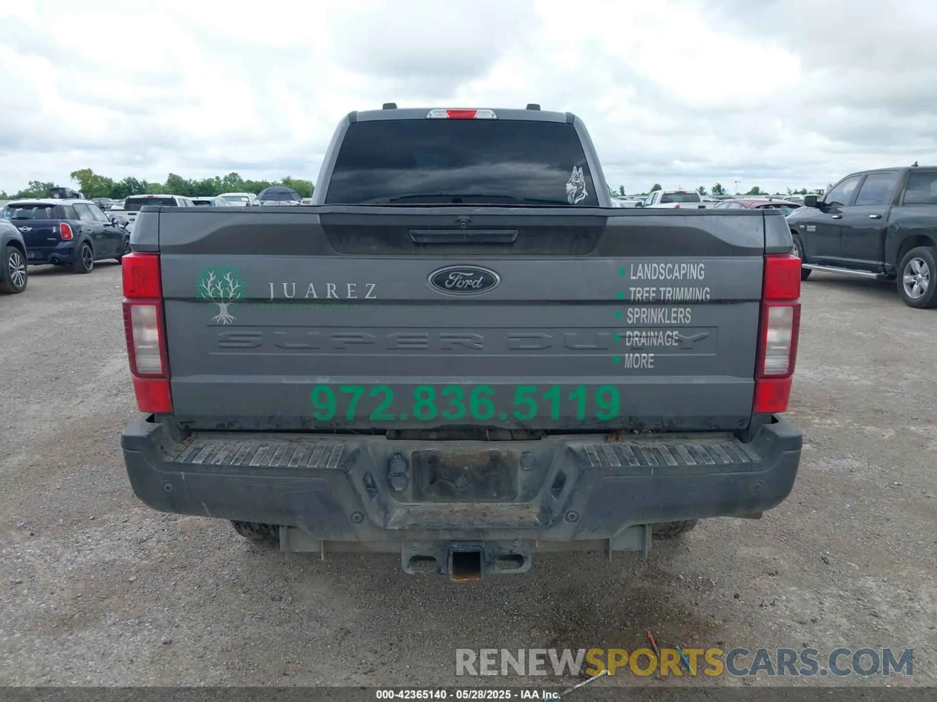15 Photograph of a damaged car 1FT8W3BT2NED83427 FORD F-350 2022