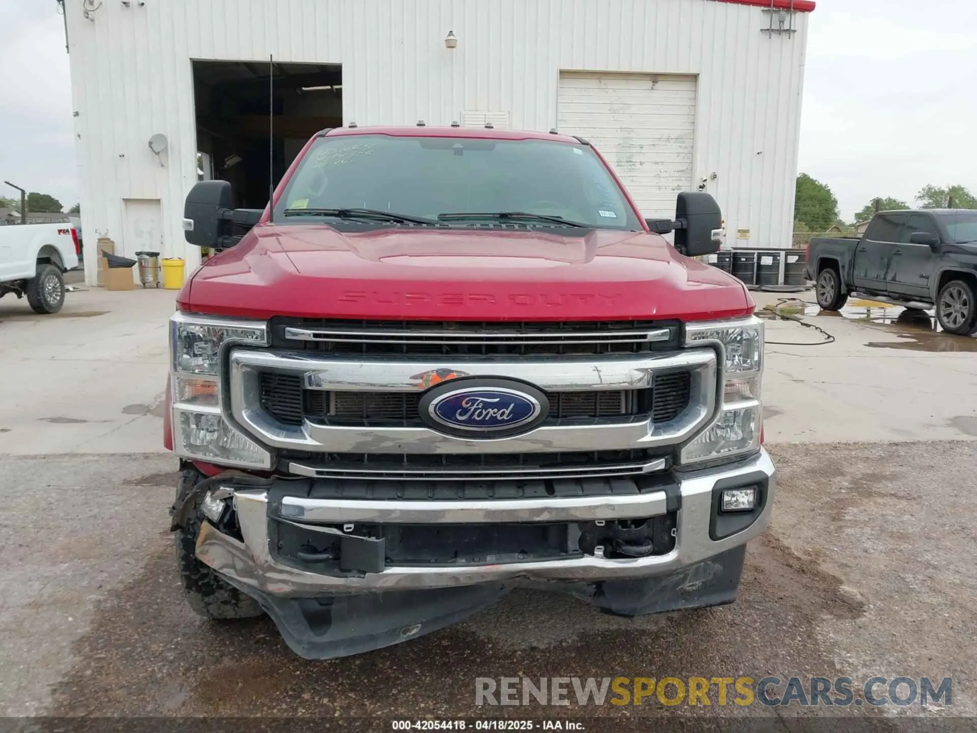 12 Photograph of a damaged car 1FT8W3BT2NEG24824 FORD F-350 2022