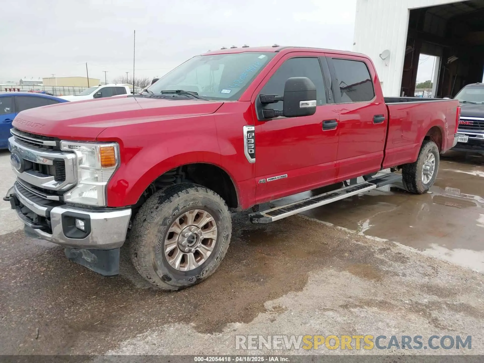 2 Photograph of a damaged car 1FT8W3BT2NEG24824 FORD F-350 2022