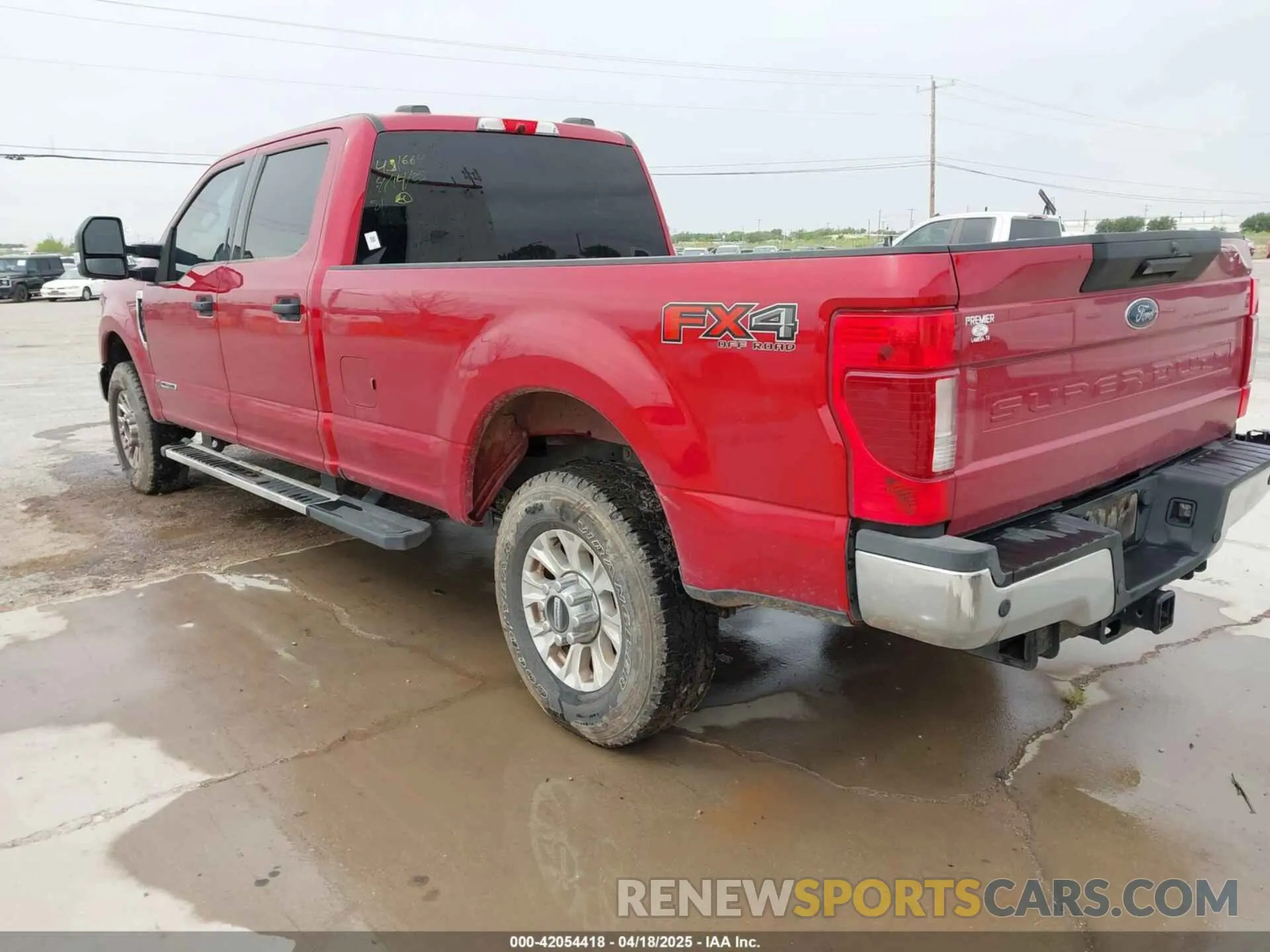 3 Photograph of a damaged car 1FT8W3BT2NEG24824 FORD F-350 2022