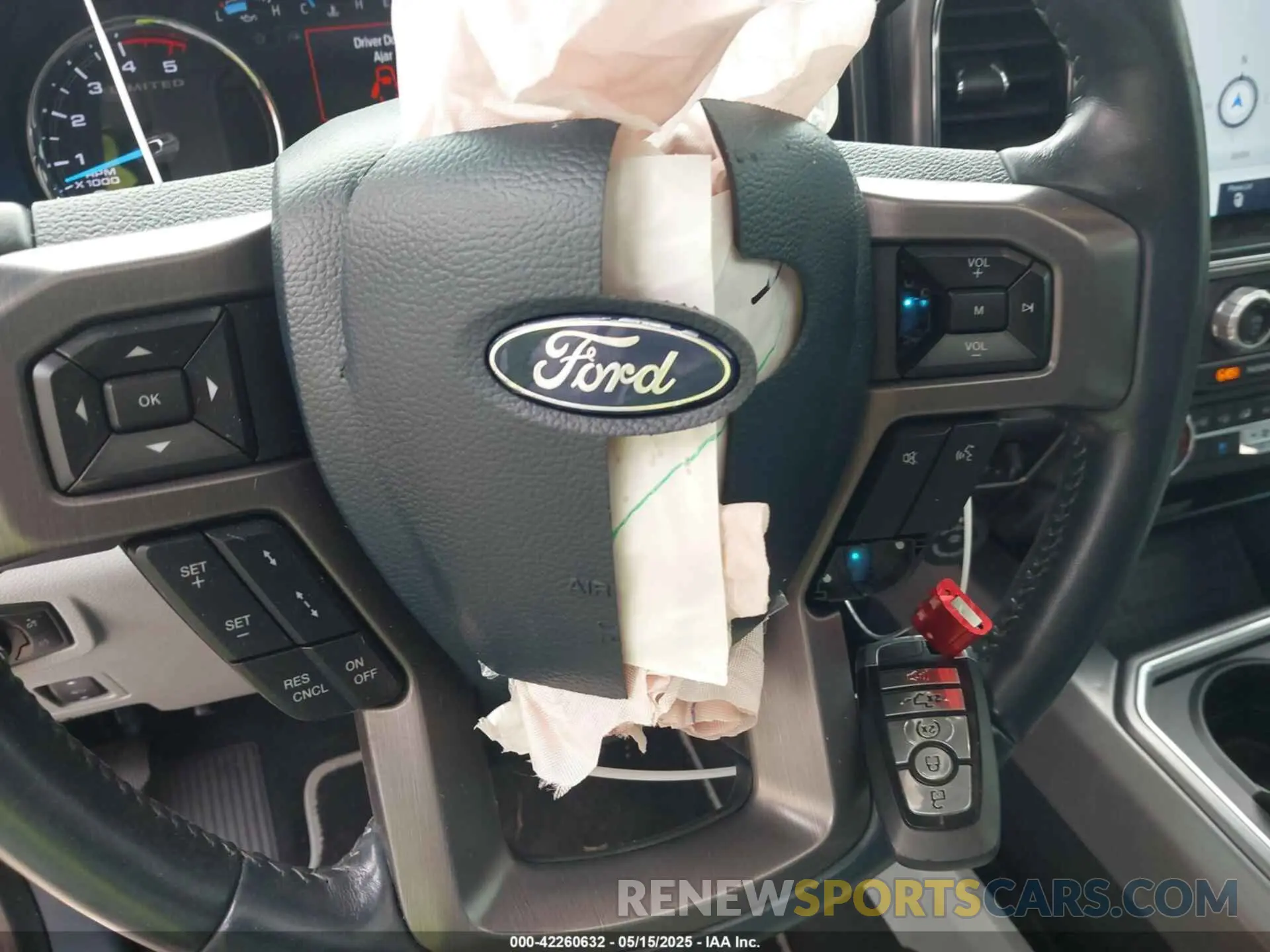 11 Photograph of a damaged car 1FT8W3BT7NEC05349 FORD F-350 2022