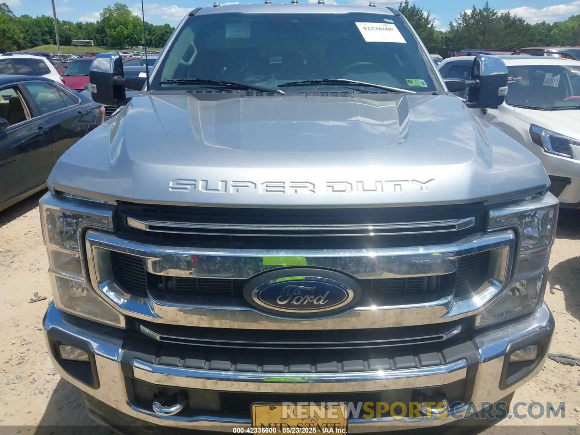 12 Photograph of a damaged car 1FT8W3BT7NEE79442 FORD F-350 2022