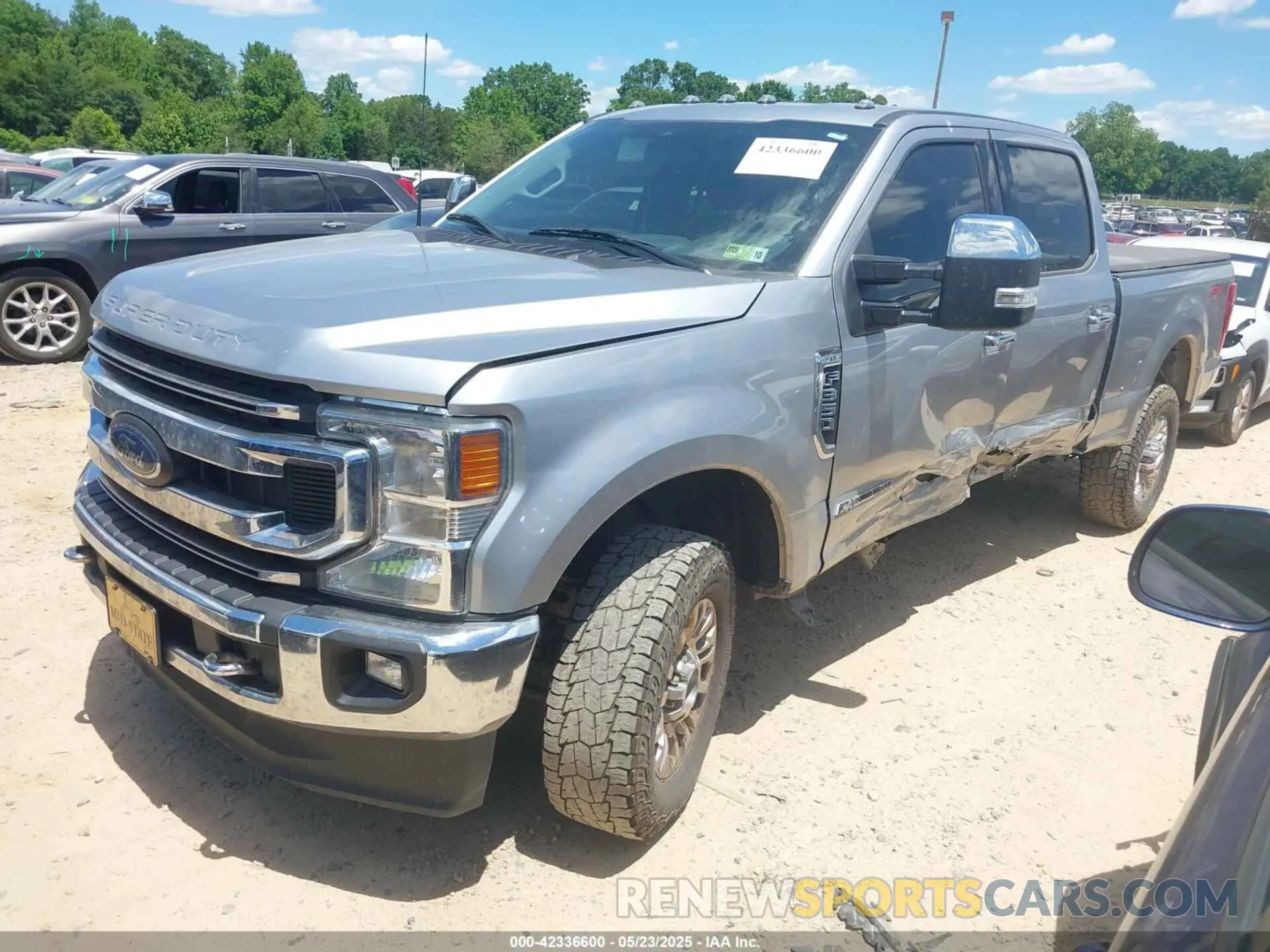 2 Photograph of a damaged car 1FT8W3BT7NEE79442 FORD F-350 2022