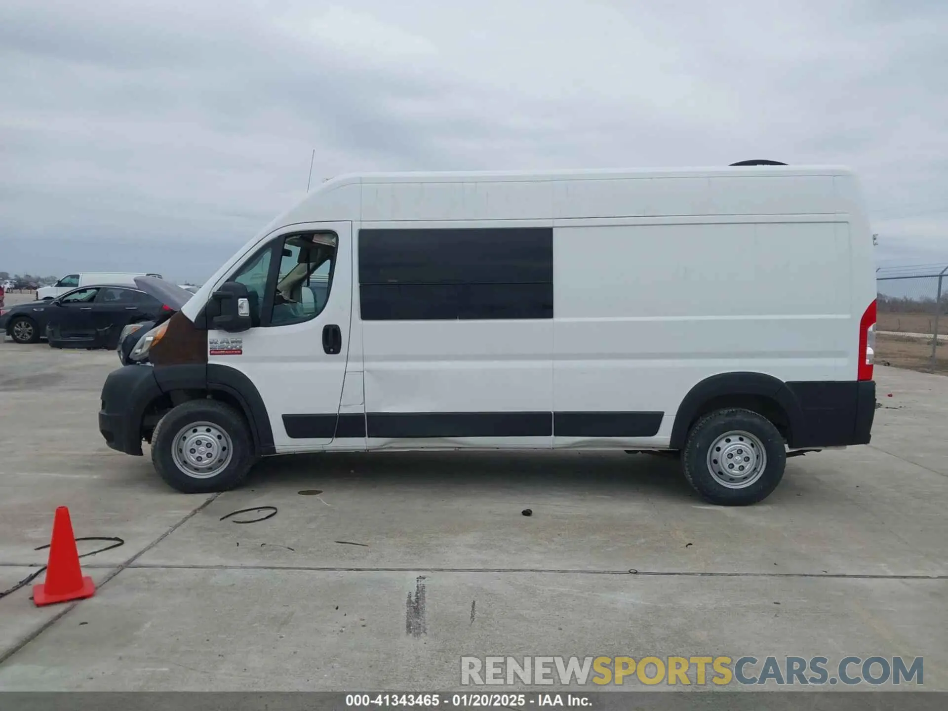 14 Photograph of a damaged car 1FT8W3BTXNED31494 FORD F-350 2022
