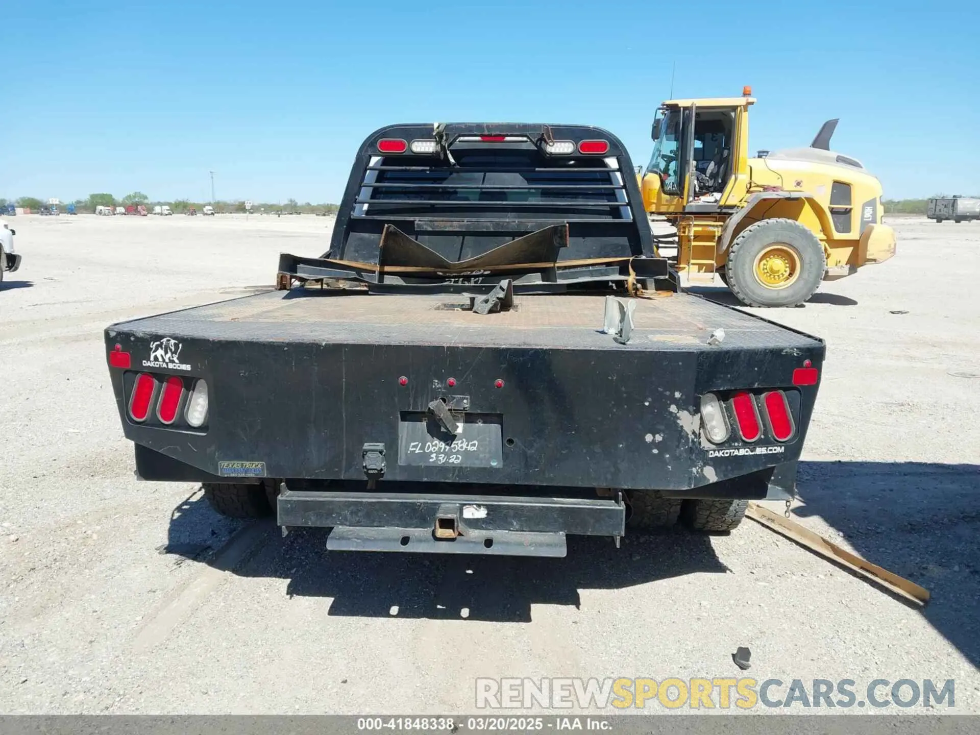 16 Photograph of a damaged car 1FT8W3C68NEE83511 FORD F-350 2022