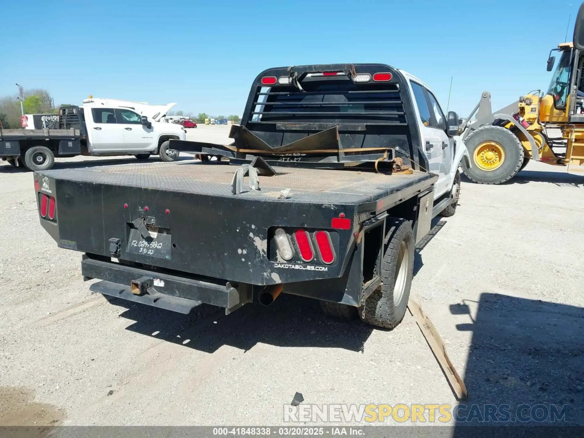 4 Photograph of a damaged car 1FT8W3C68NEE83511 FORD F-350 2022