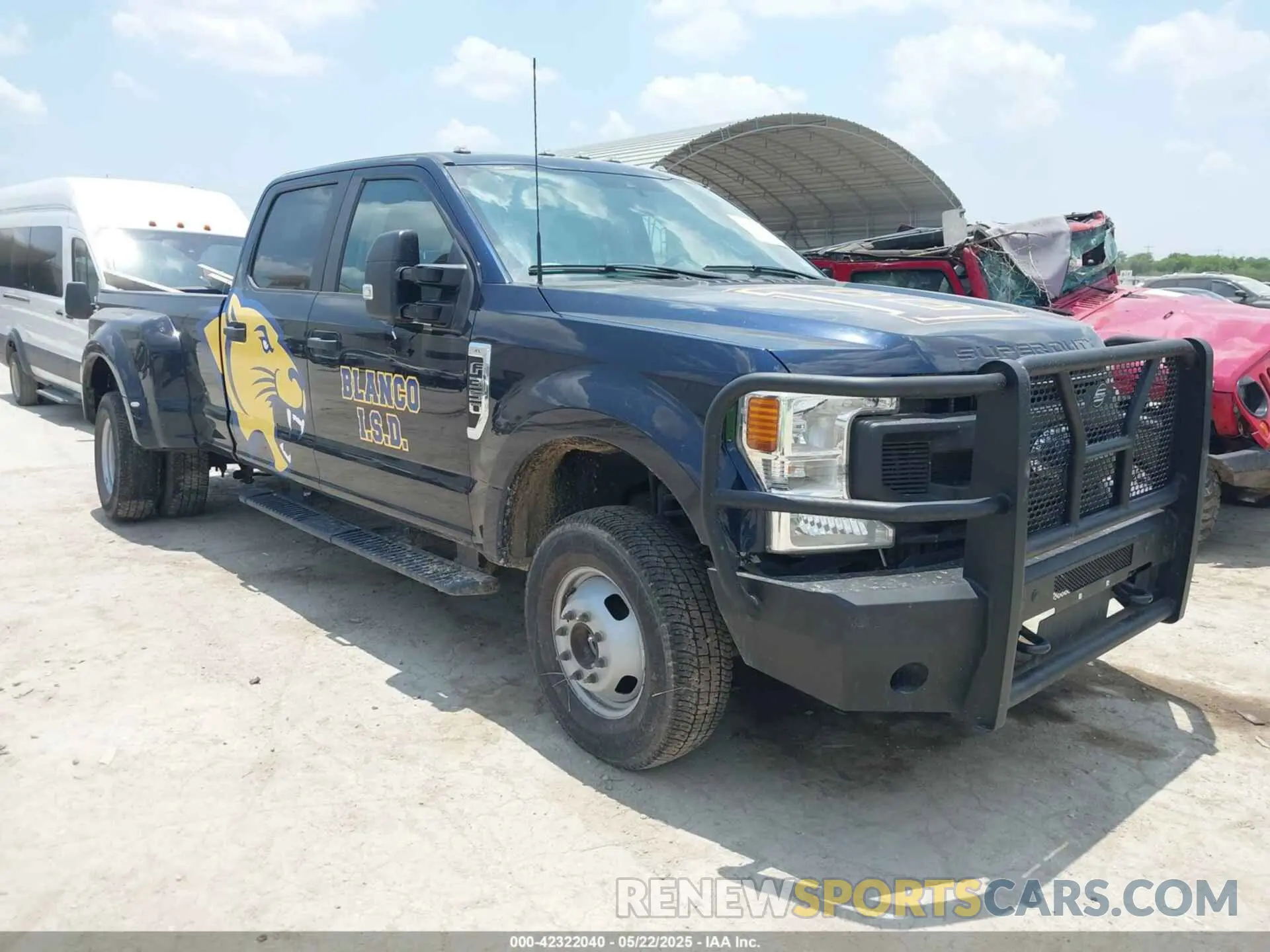 1 Photograph of a damaged car 1FT8W3DN5NEE81592 FORD F-350 2022