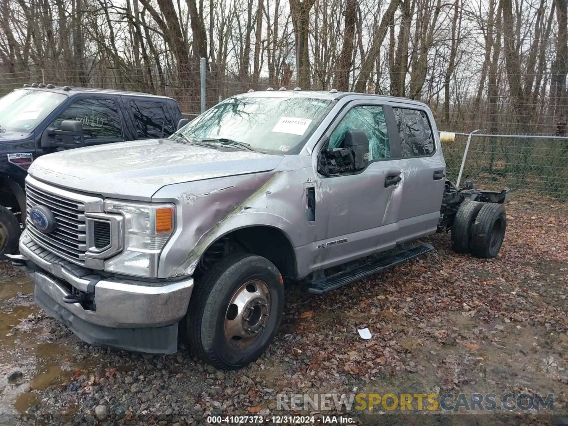 2 Photograph of a damaged car 1FT8W3DT1NEG22785 FORD F-350 2022