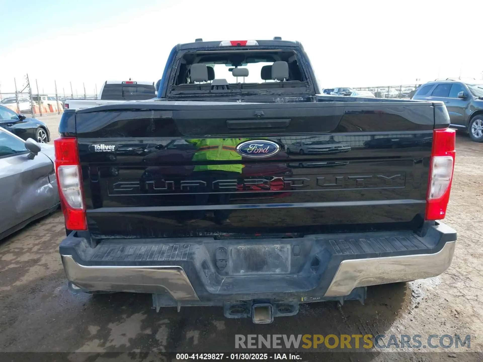 18 Photograph of a damaged car 1FT8W3DT5NED32033 FORD F-350 2022