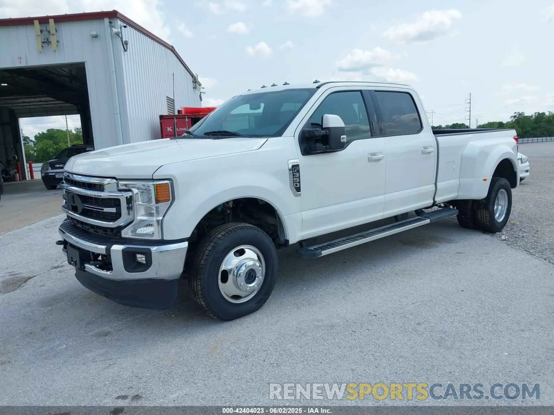 2 Photograph of a damaged car 1FT8W3DT5NEF24696 FORD F-350 2022