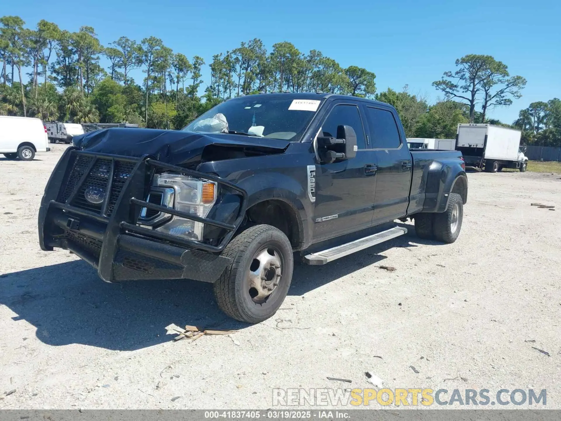 2 Photograph of a damaged car 1FT8W3DT9NEE63501 FORD F-350 2022