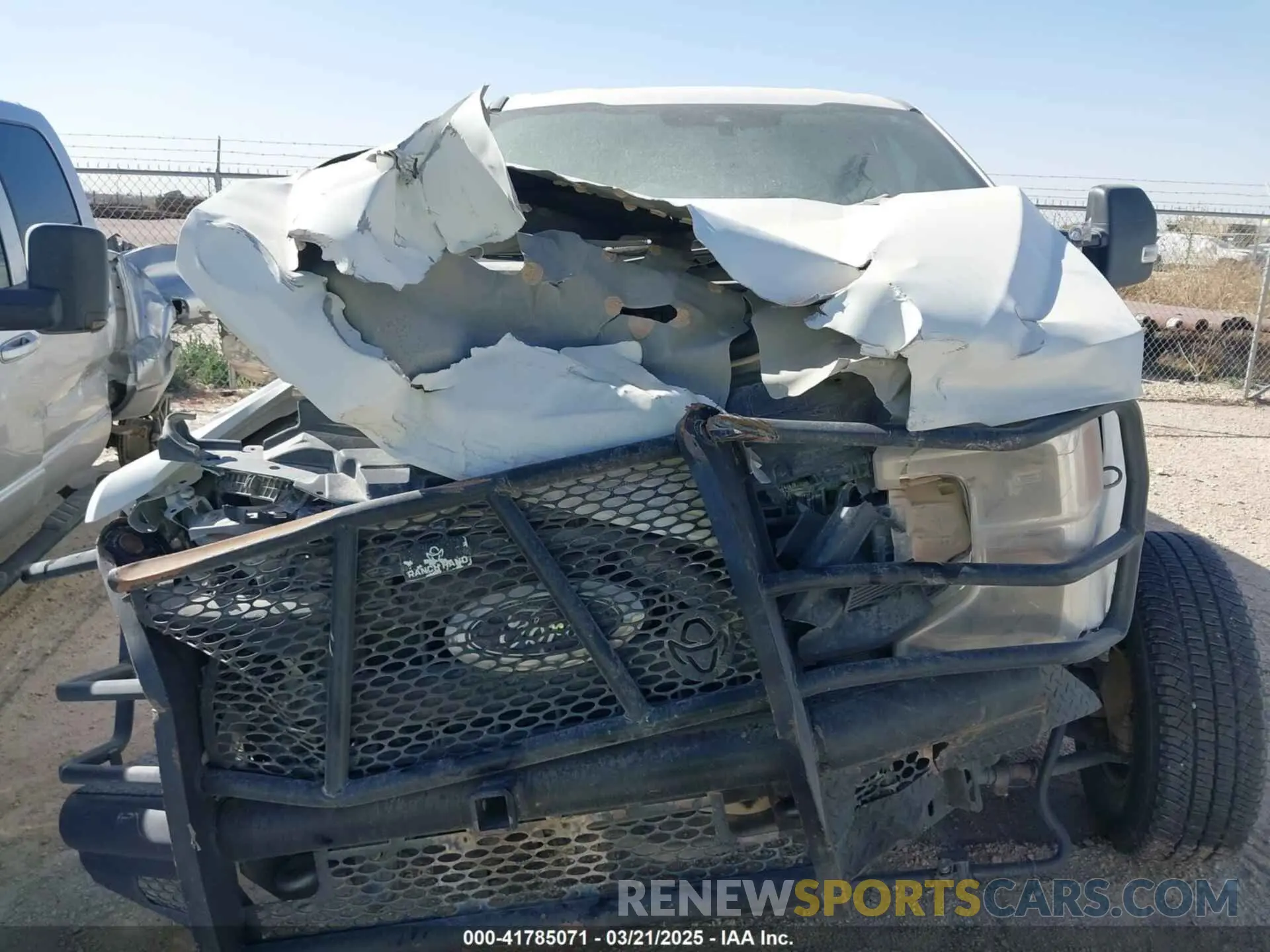 12 Photograph of a damaged car 1FT8X3B6XNED42695 FORD F-350 2022
