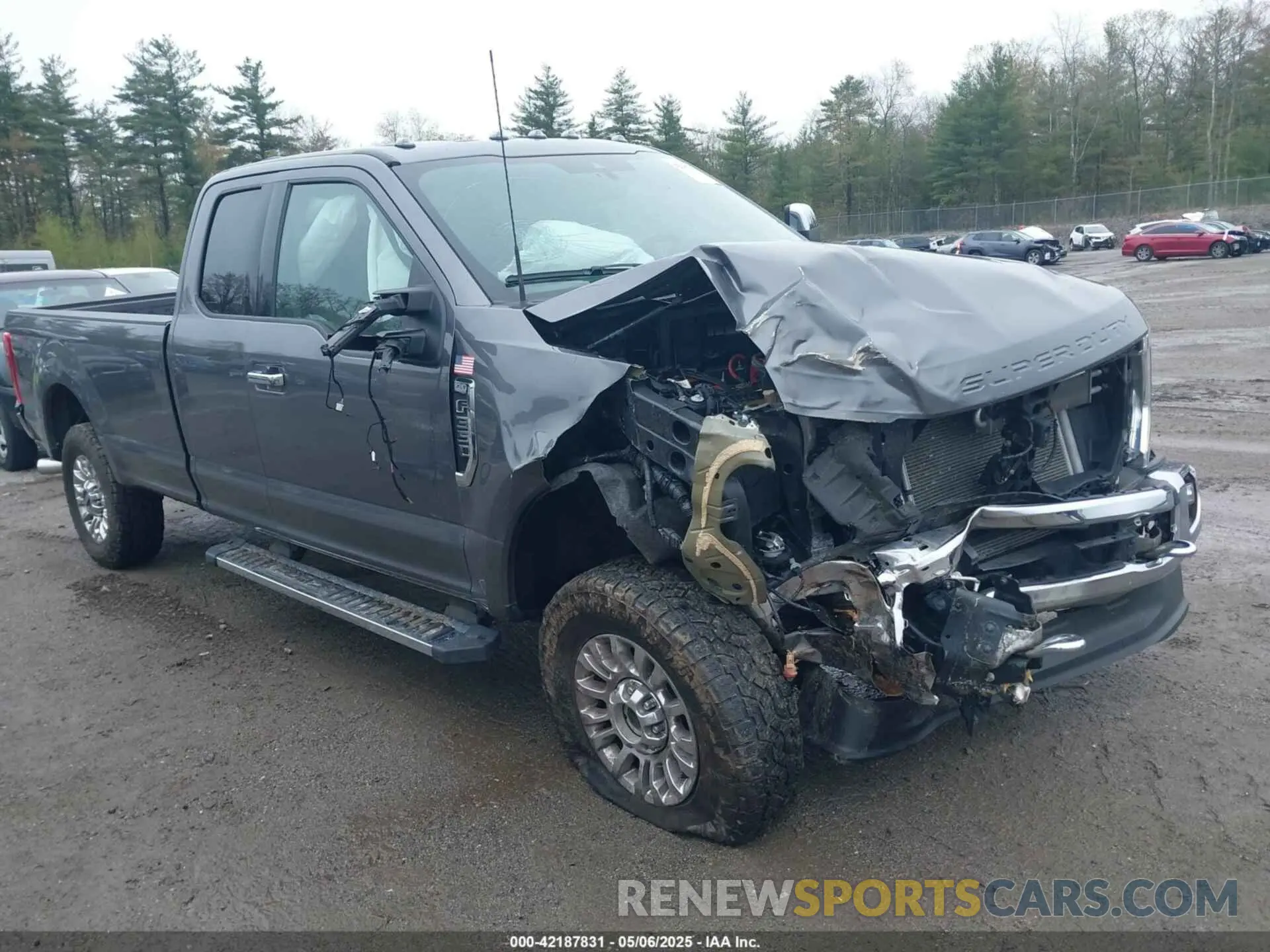 1 Photograph of a damaged car 1FT8X3BN7NEE11690 FORD F-350 2022