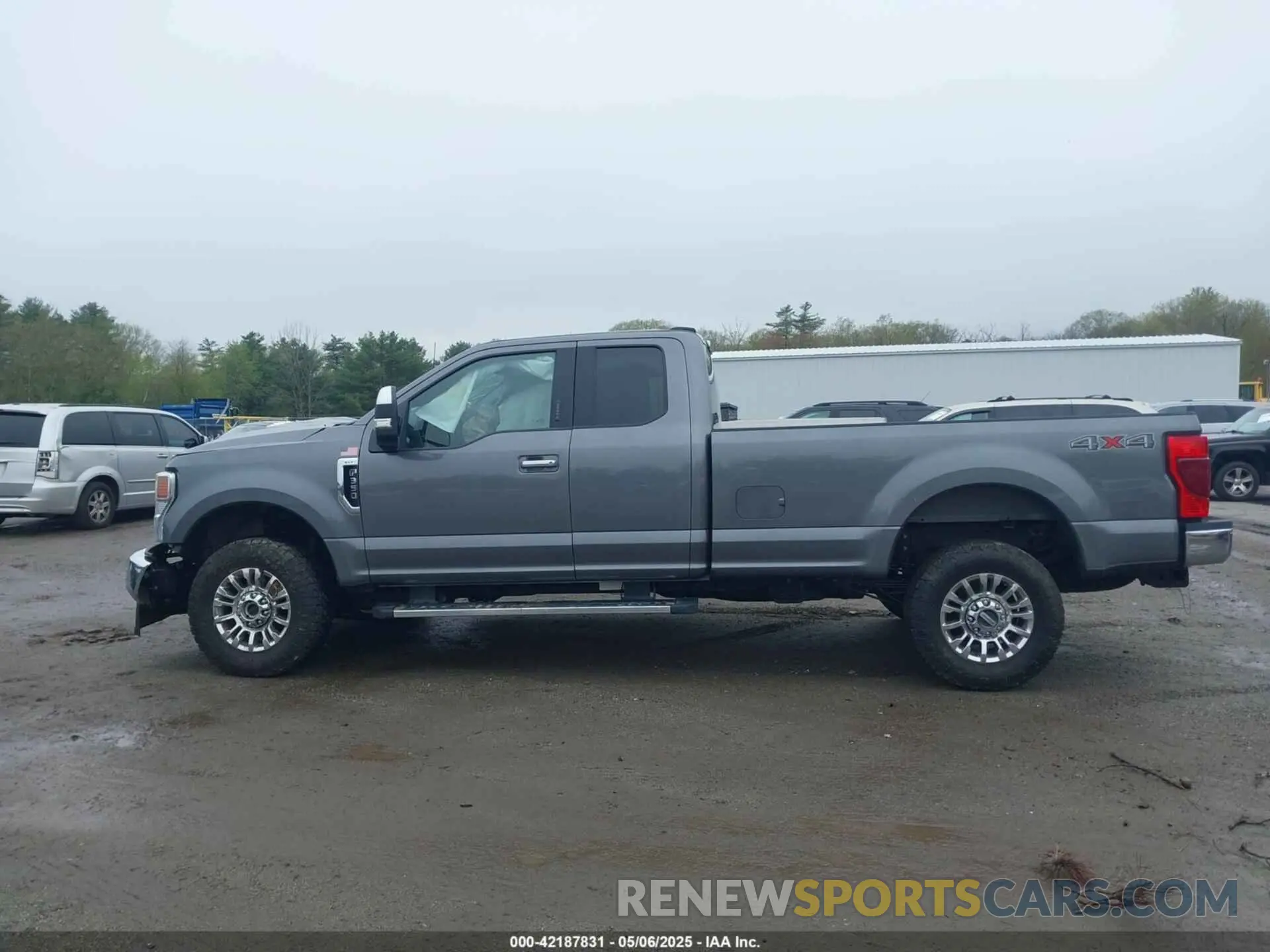 15 Photograph of a damaged car 1FT8X3BN7NEE11690 FORD F-350 2022