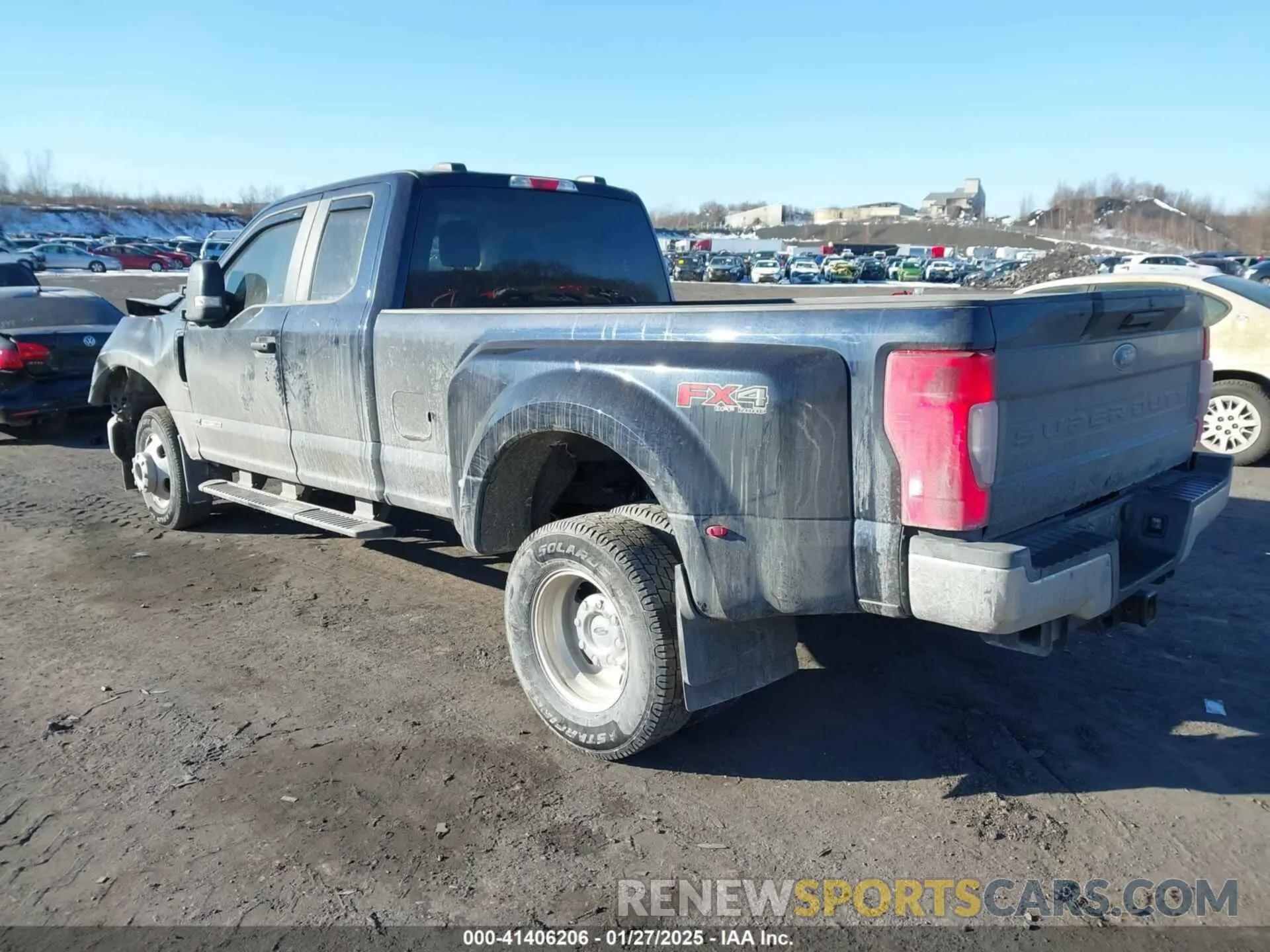3 Photograph of a damaged car 1FT8X3DT4NEE12260 FORD F-350 2022
