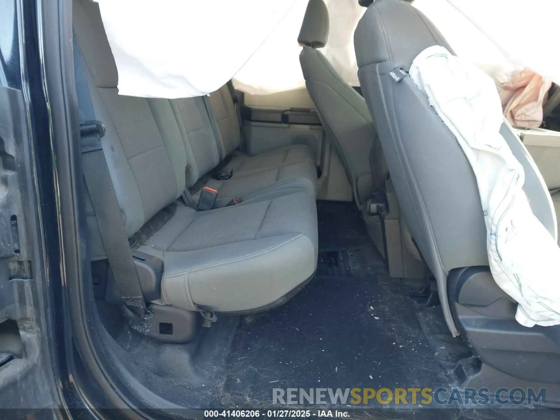 6 Photograph of a damaged car 1FT8X3DT4NEE12260 FORD F-350 2022