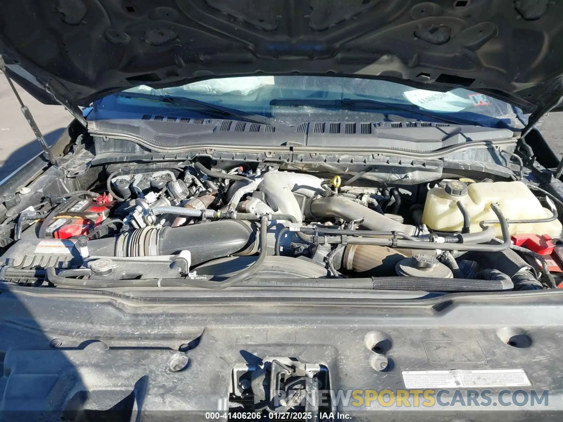 9 Photograph of a damaged car 1FT8X3DT4NEE12260 FORD F-350 2022
