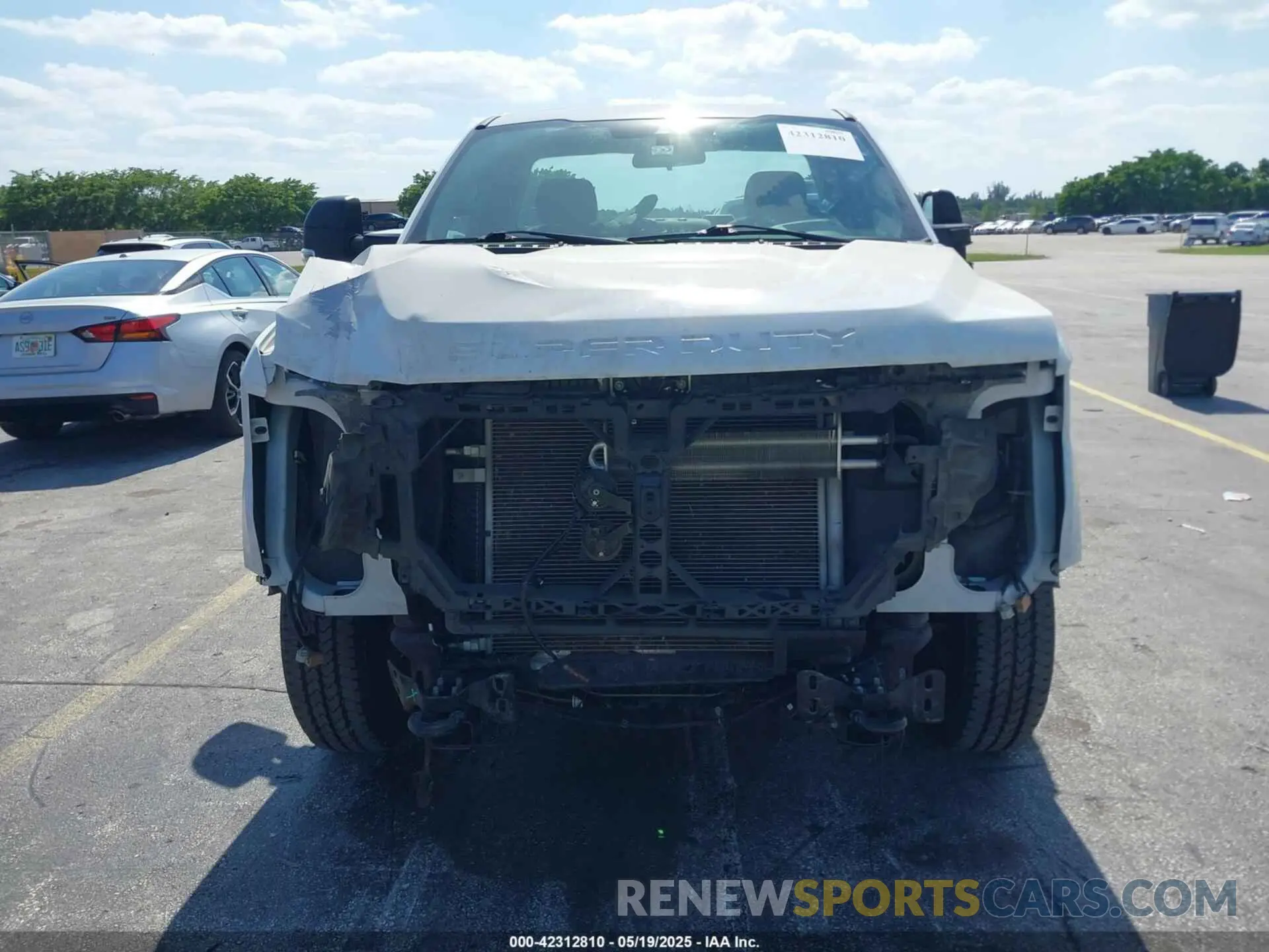 12 Photograph of a damaged car 1FTRF3AN9NEC70601 FORD F-350 2022