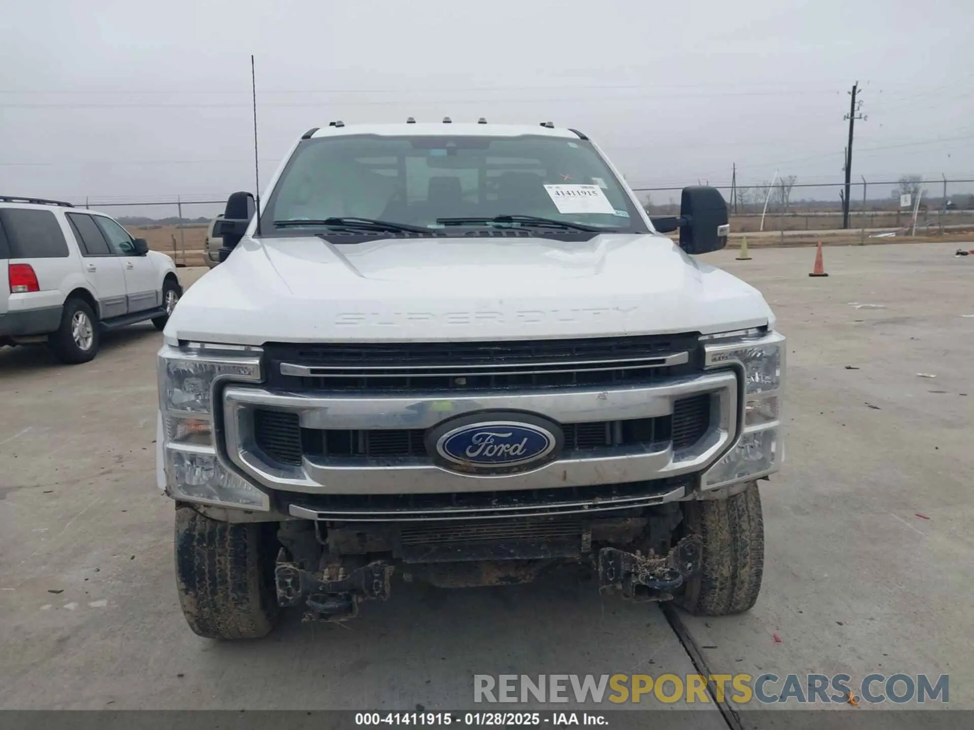 11 Photograph of a damaged car 1FTRF3B60NEG44133 FORD F-350 2022